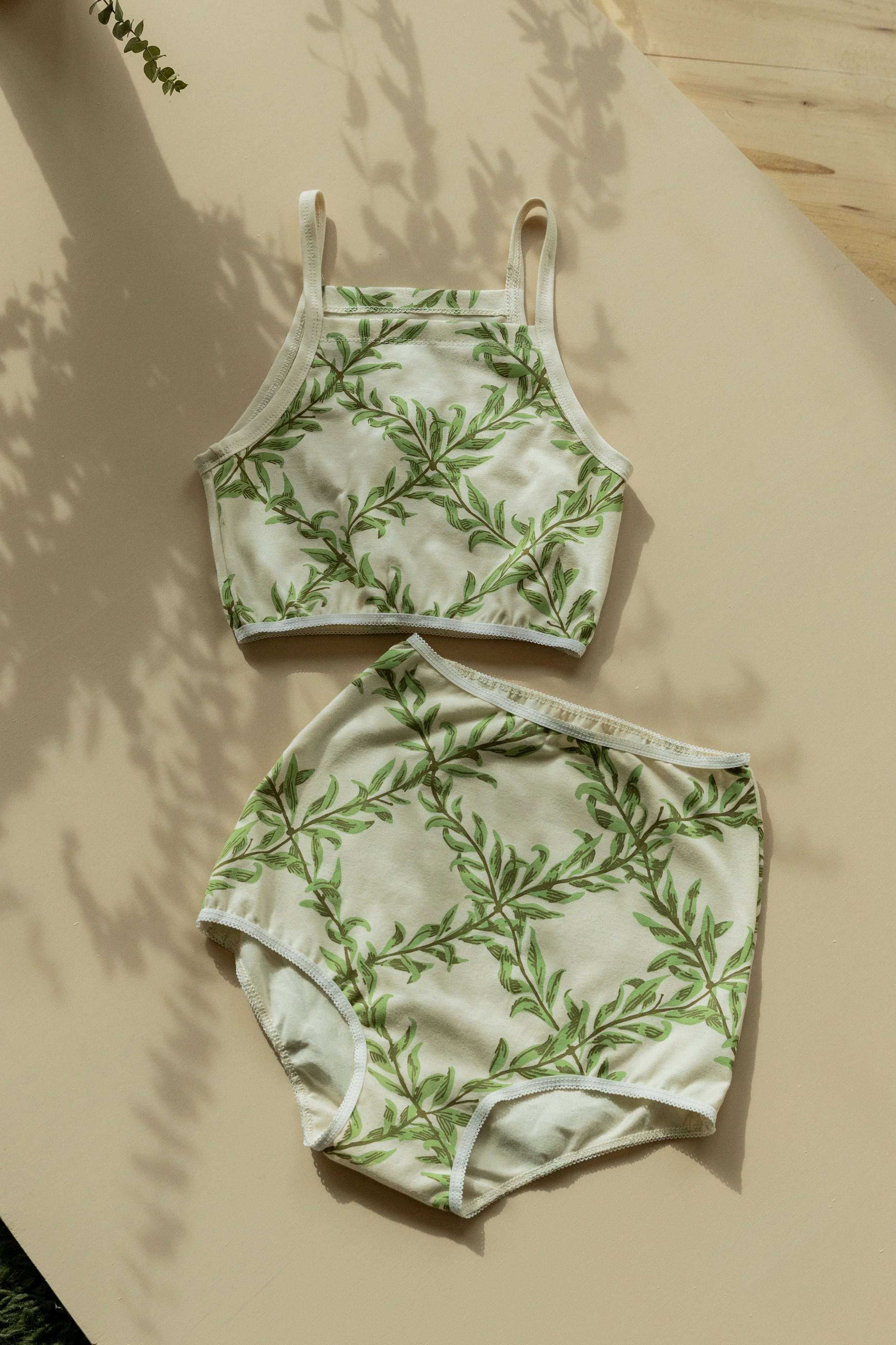 willow_underwear_03.jpg
