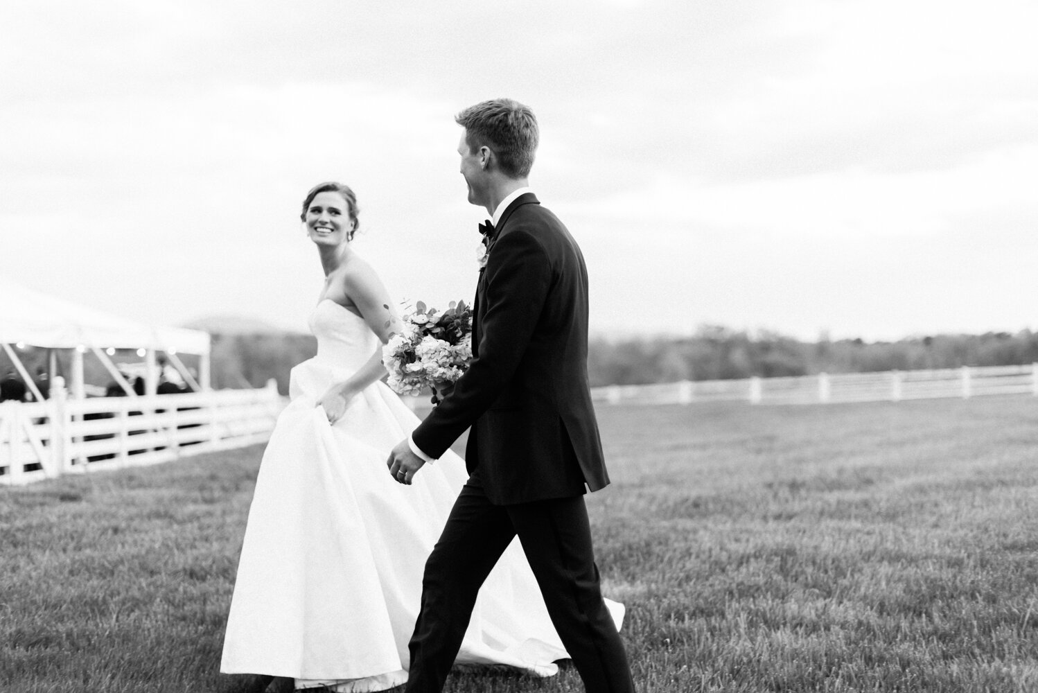 TaylorHolderCodyHolder_RaleighWeddingPhotographer_BestPhotographersChapelHill_MackenzieKernPhotography227.jpg