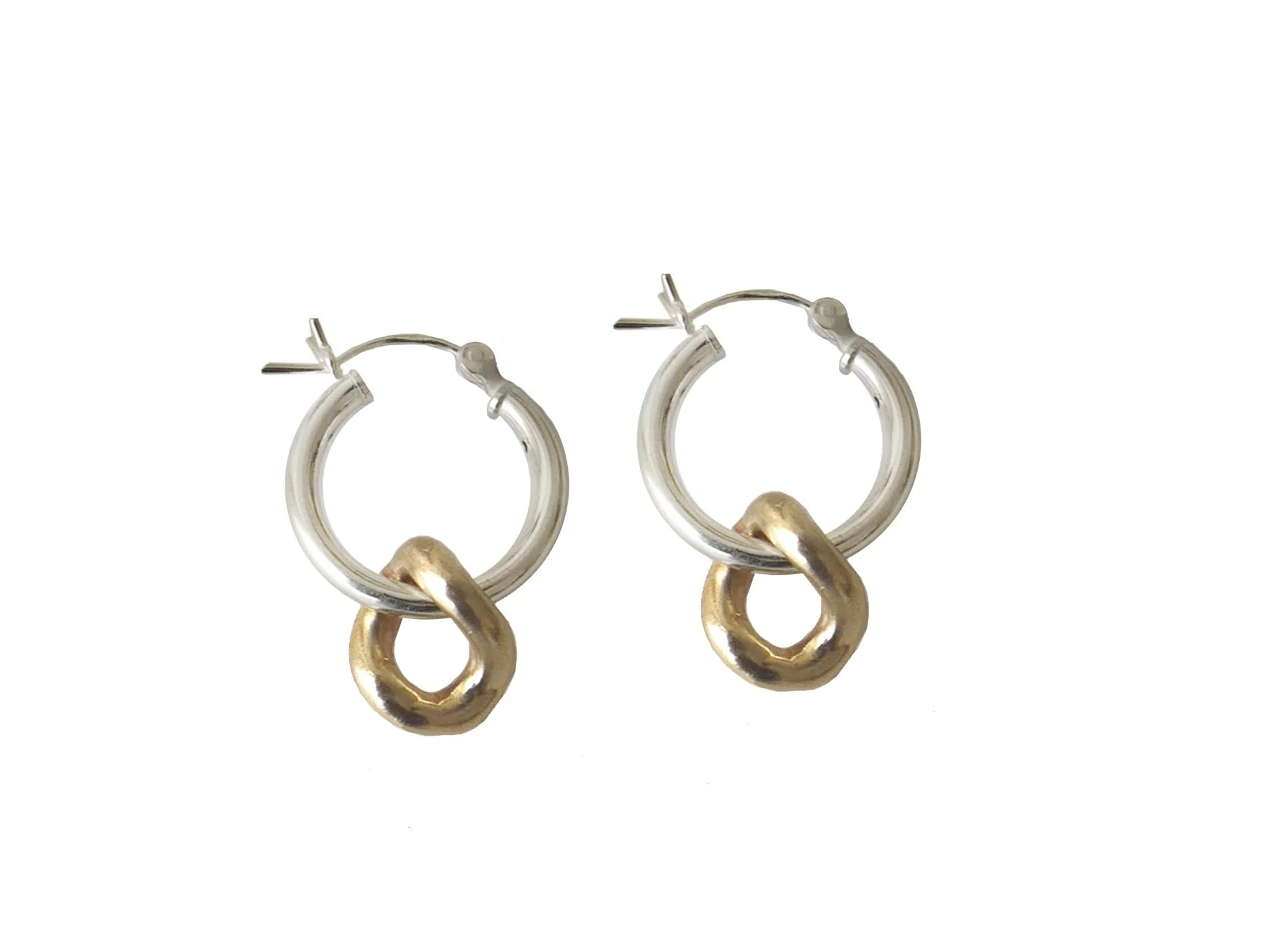 Mini Onda Charm Earring