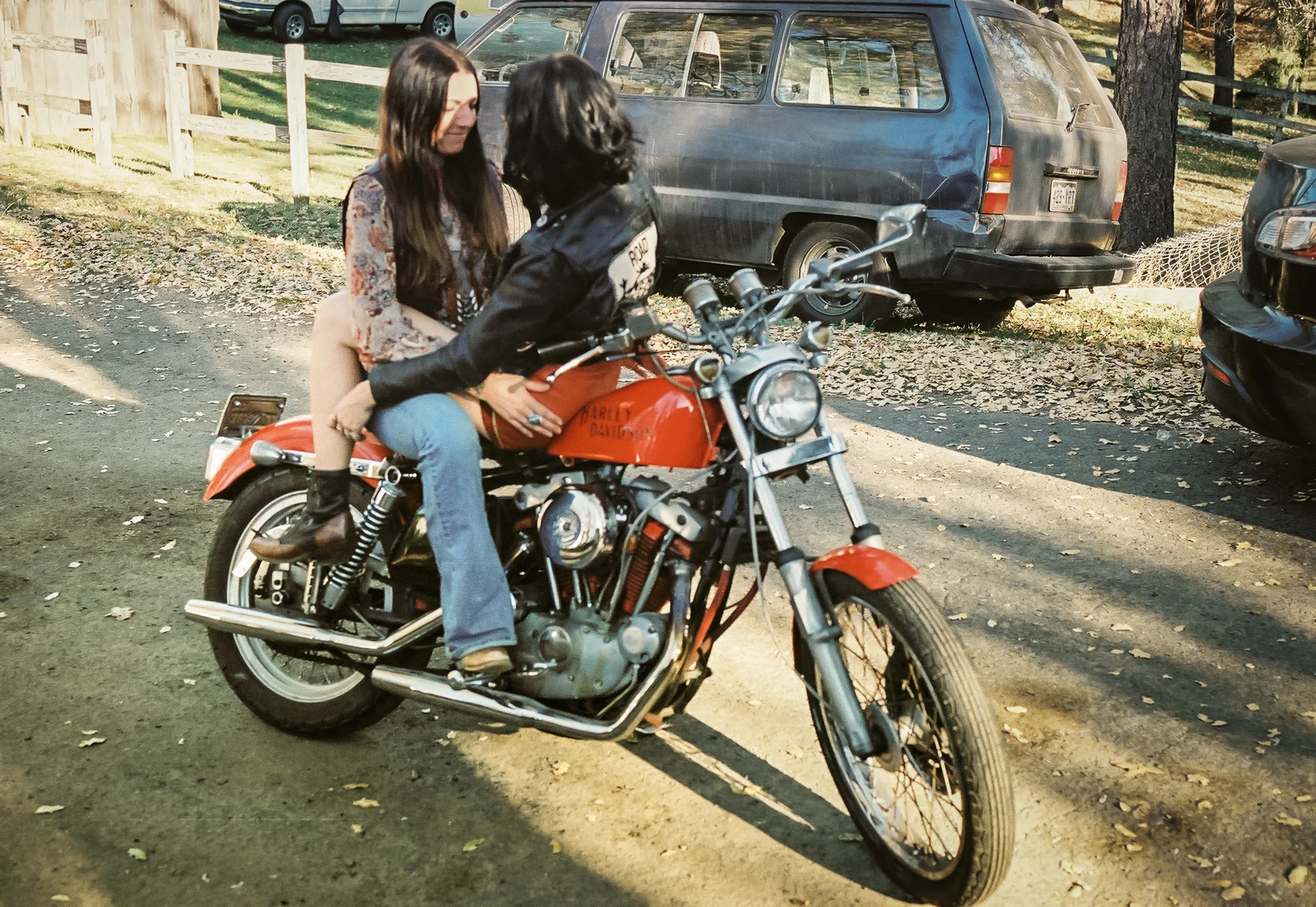 JEN MCMILLAN & NIKKI LANE // BANDIT TOWN, CA