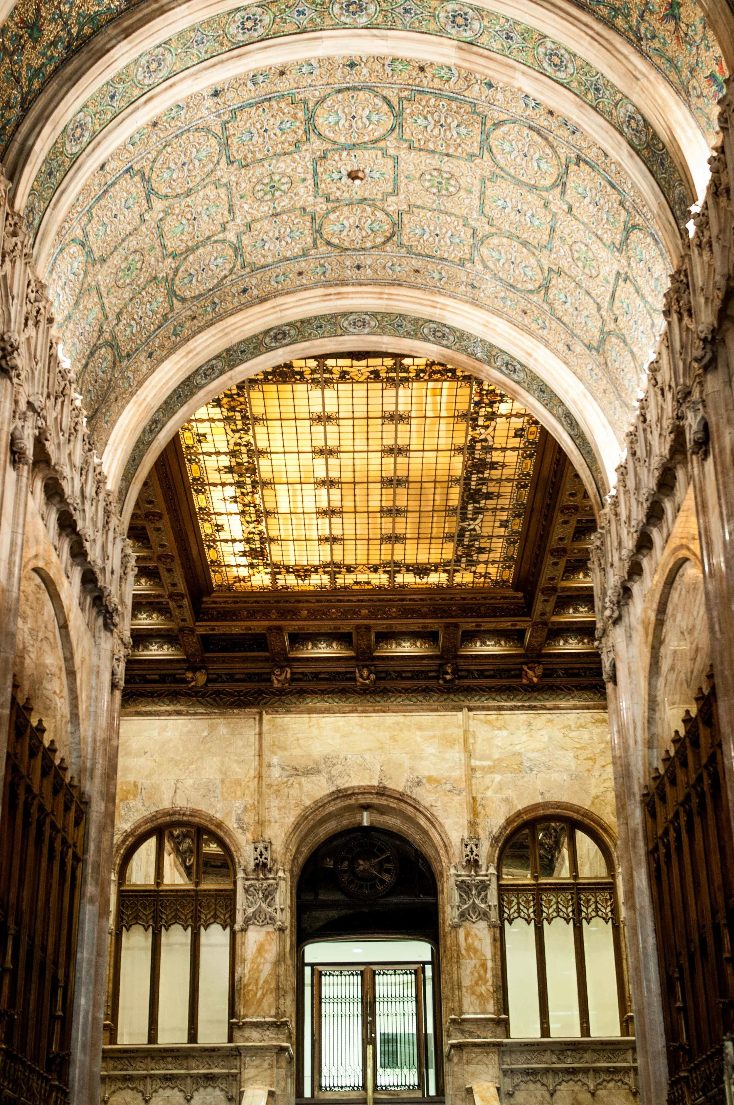 The famed lobby of the Woolworth building lives up to the drama and yearning! A gilded ceiling set afire with the stunning work of some of the best artisans in the city at the time, it is a beauty to behold!
