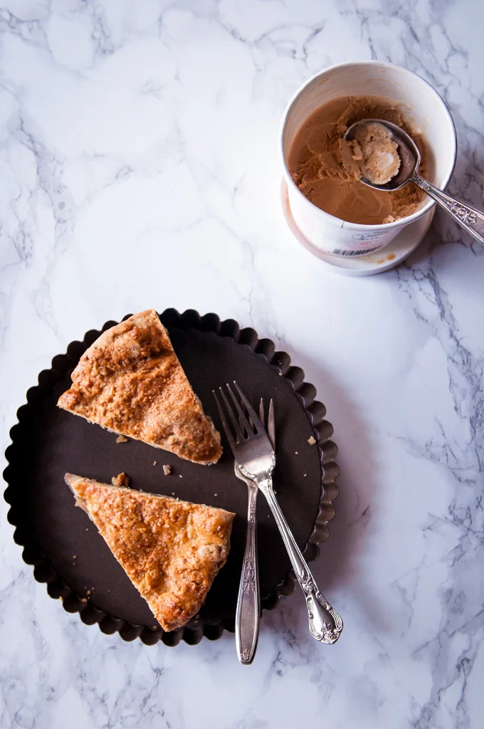 basic-apple-pie-icecream.jpg