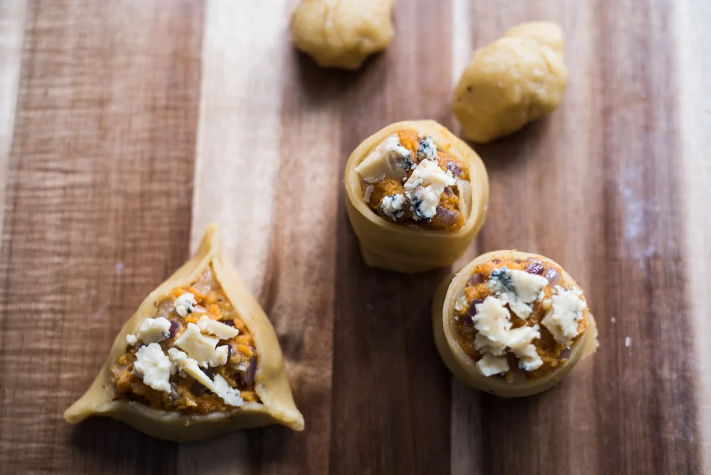 Potato-Stilton-knish-before-baking.jpg