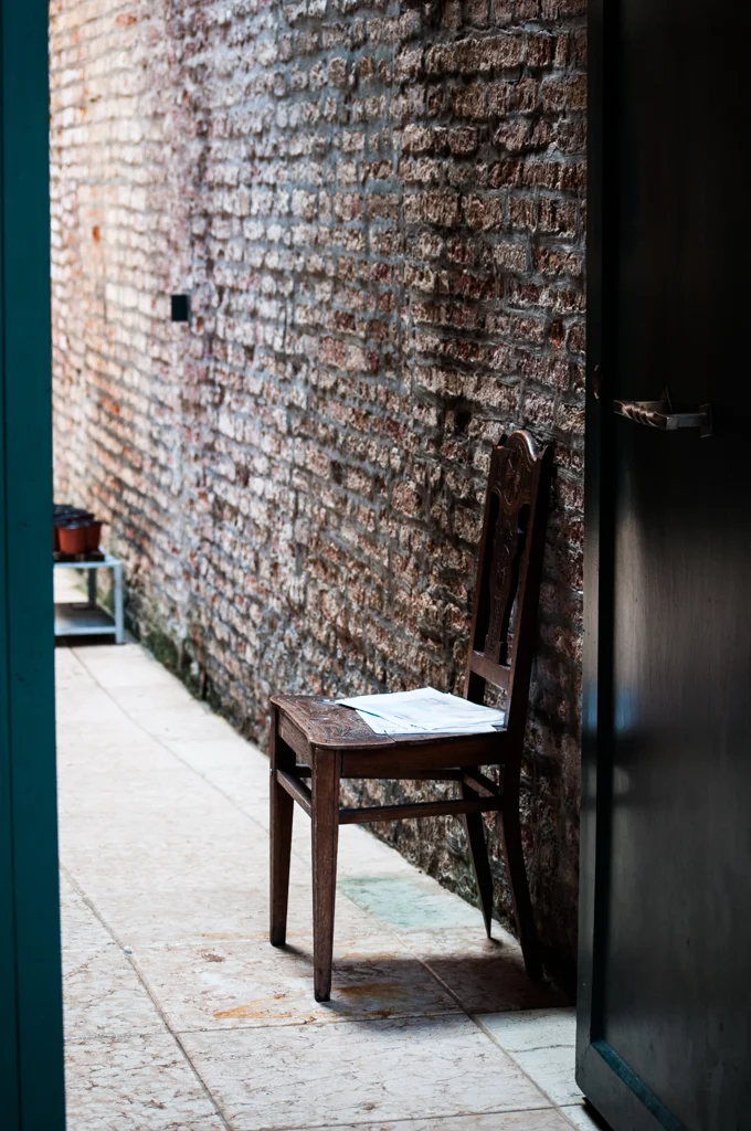 Inisde-a-door-Venice.jpg