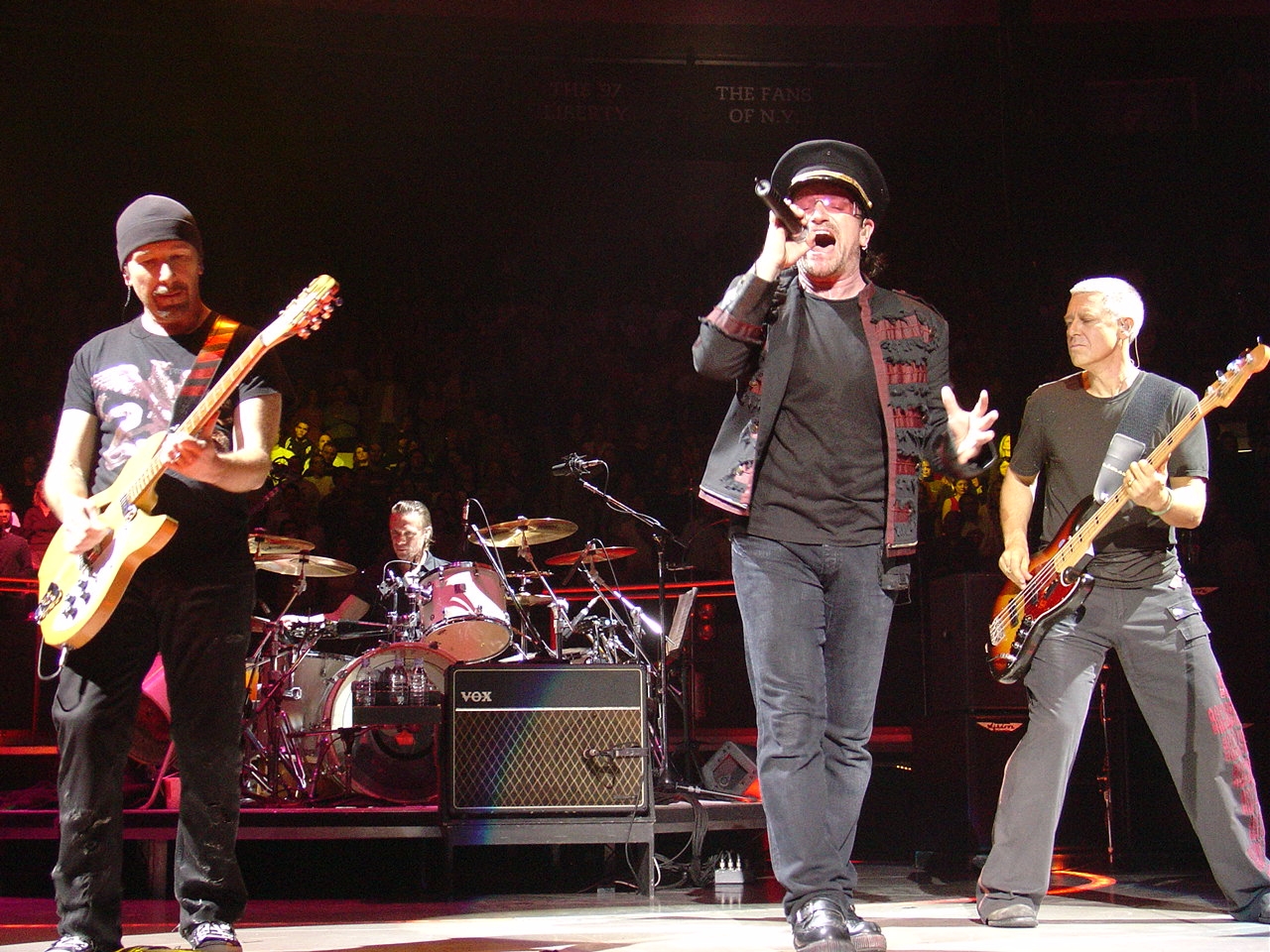 U2 performing at Madison Square Garden in 2005 Image © Wikimedia Commons