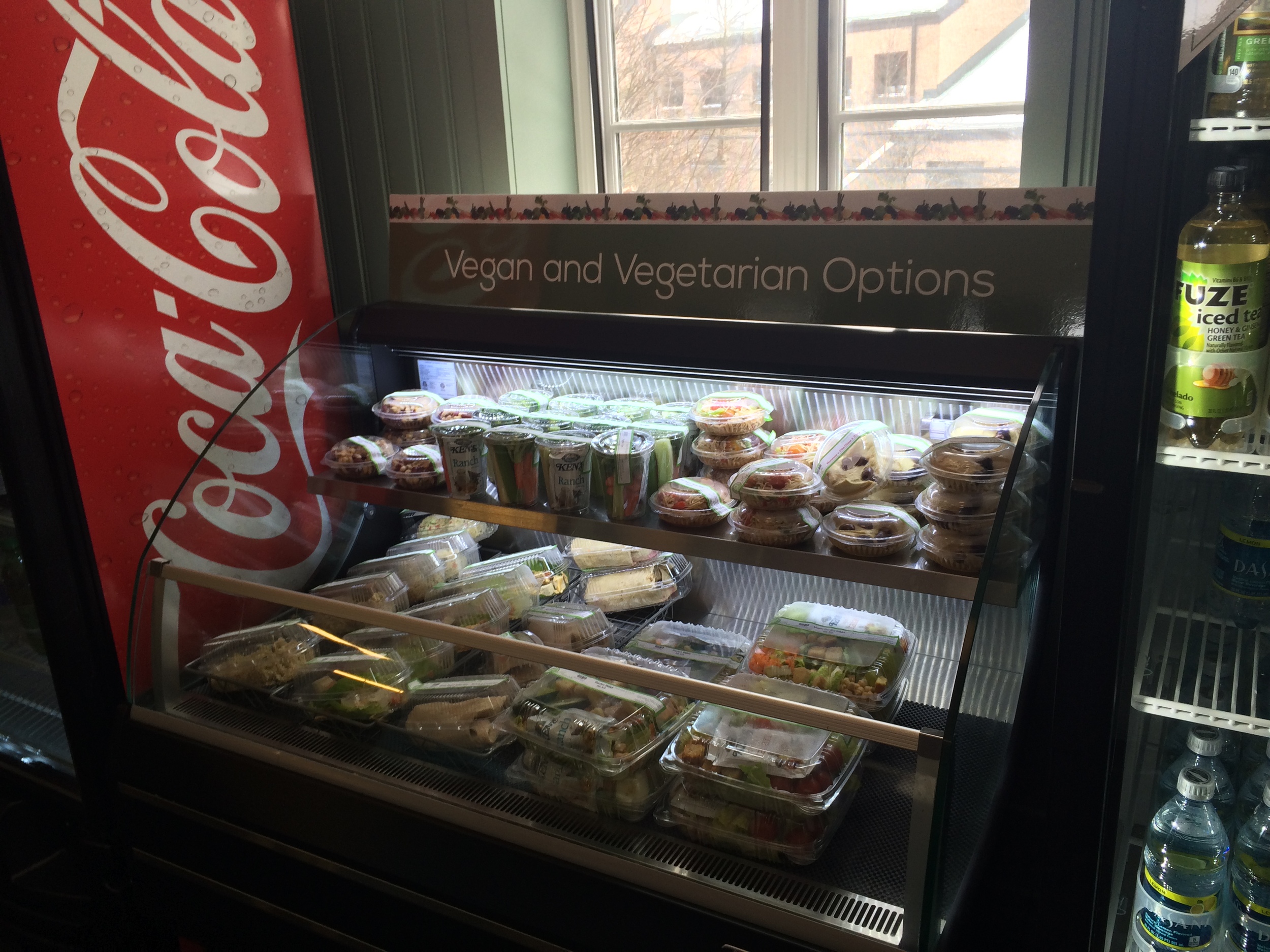 This cold cade at the Pub offers ready-made vegan food. W. Wallerstein