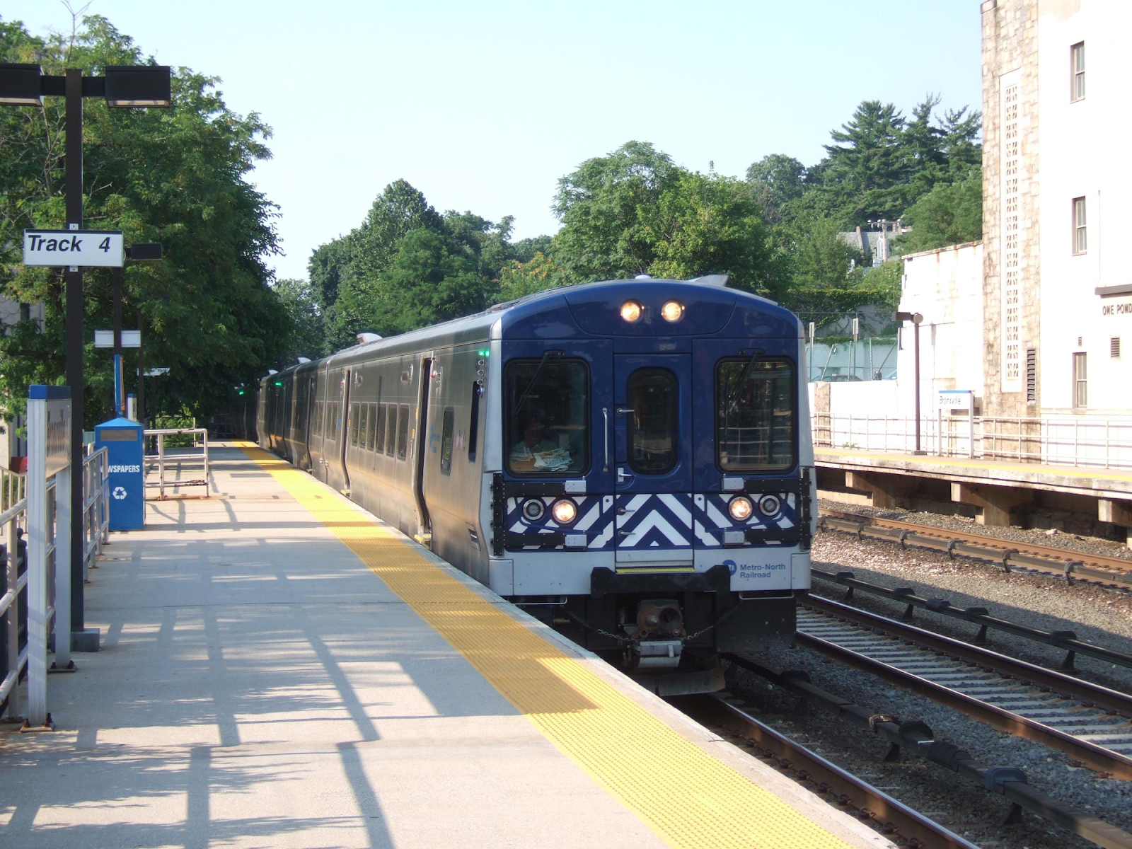 After Confirmed Cases, Commuter Students Call for Transparency from Administration