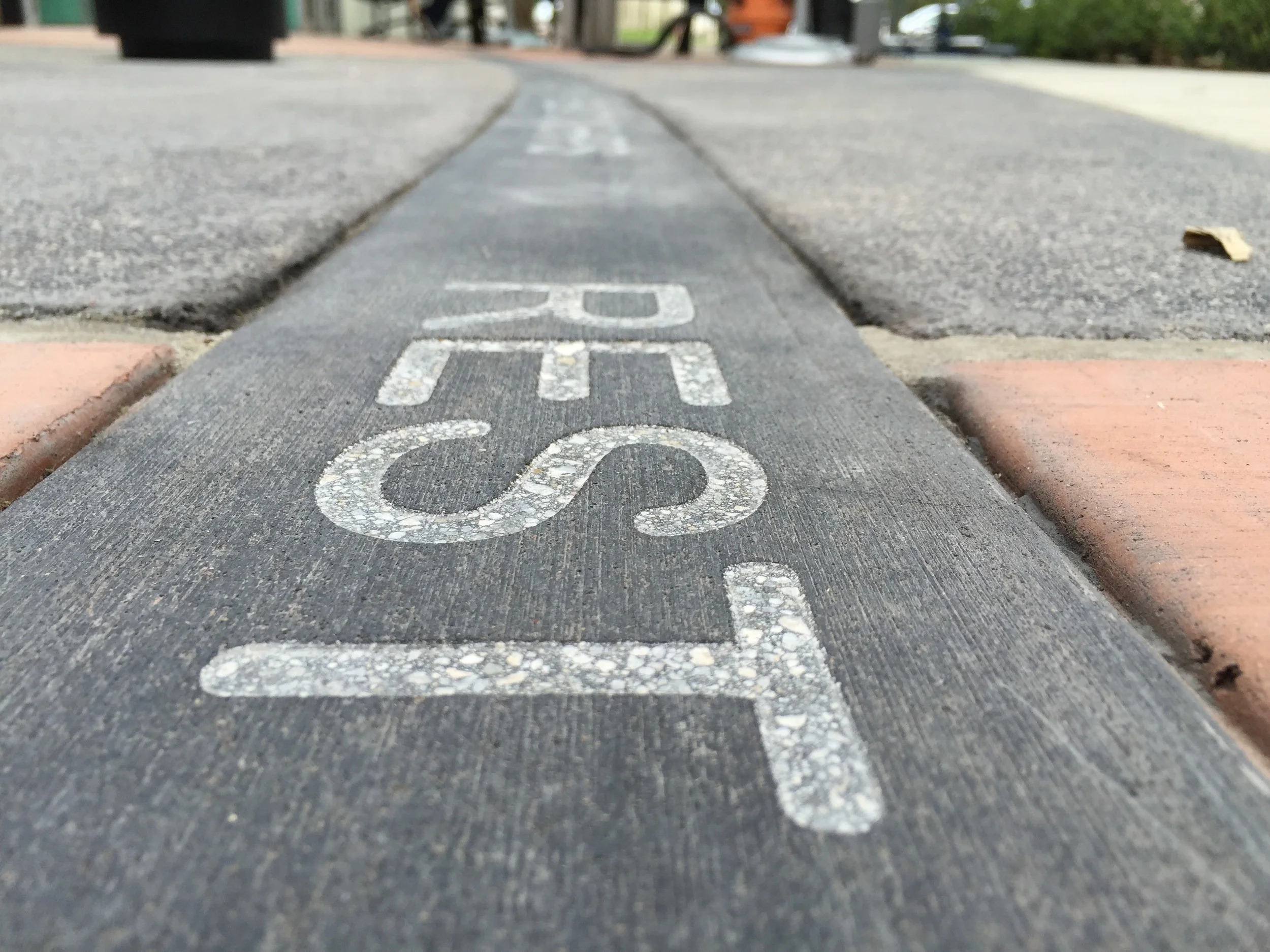 onsite engraving for concrete and stoneConcrete & Stone engraving and design for existing walls