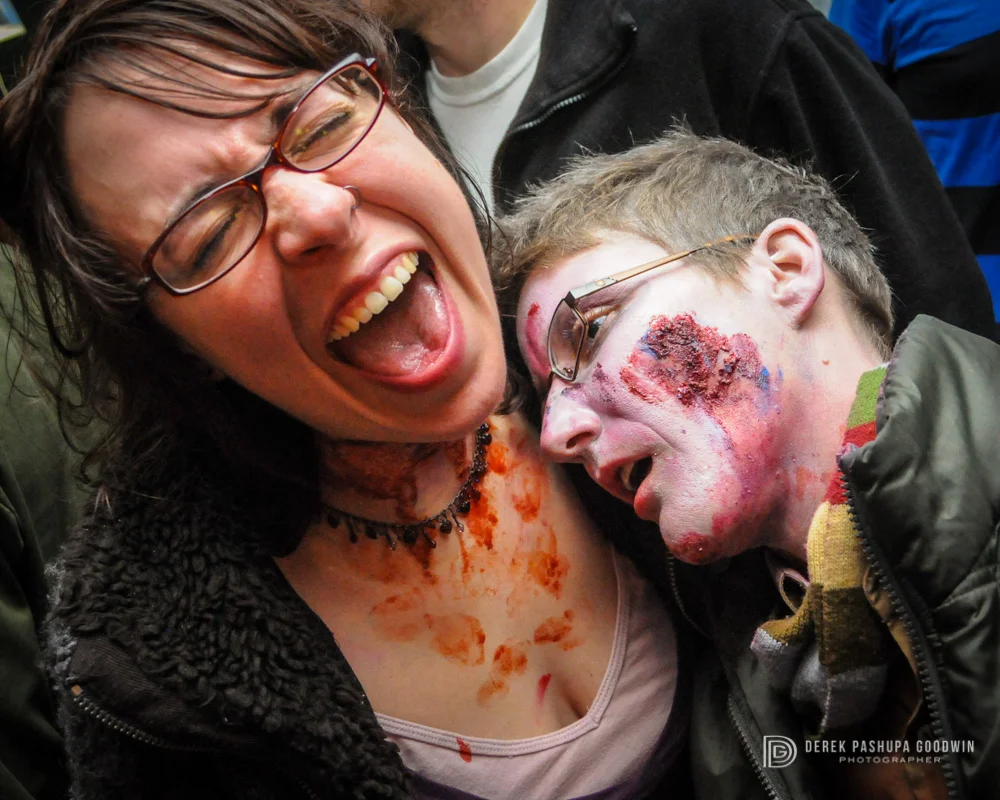 Meredith and Gina show that vegan zombies are indeed capable of love