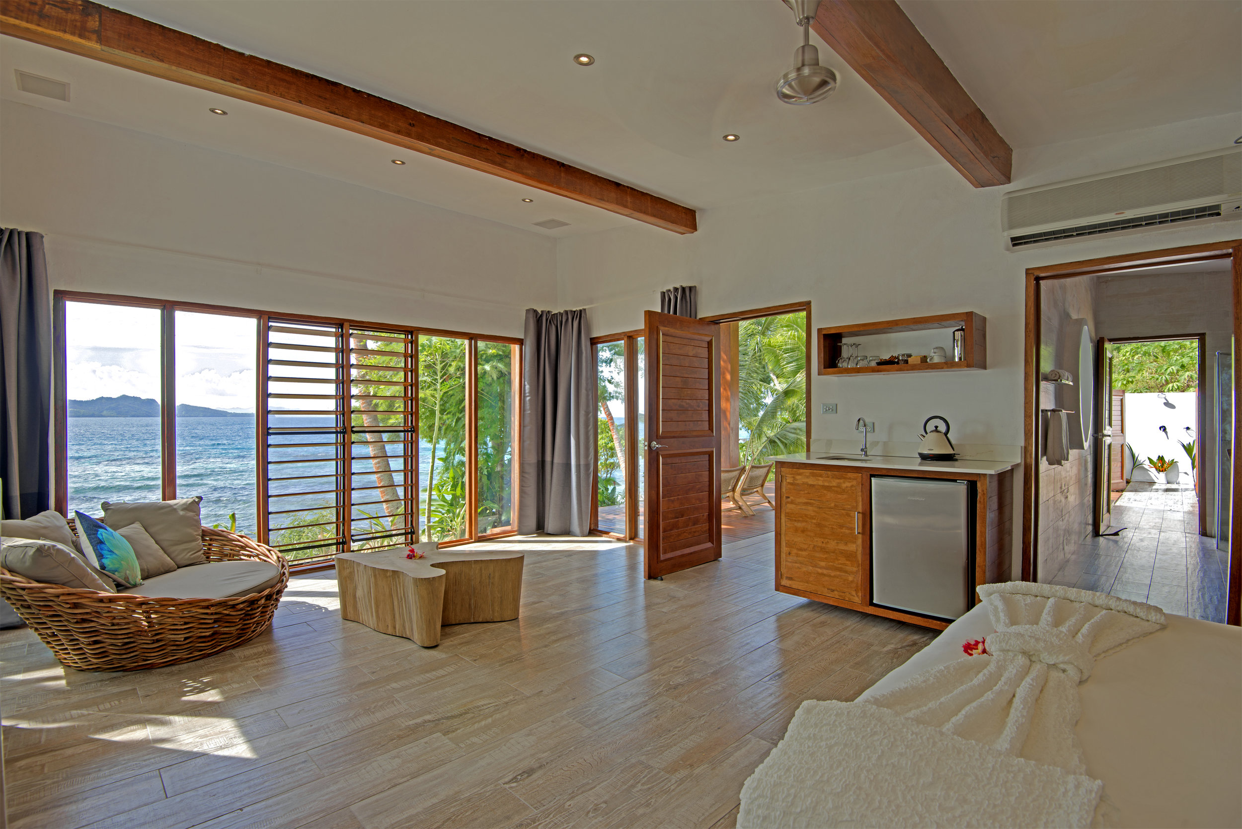 Royal Retreat - Spacious lounge, bedroom and bathroom, The Remote Resort Fiji Islands