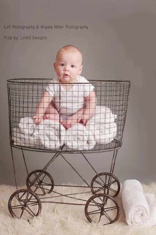 vintage laundry basket-2.jpg