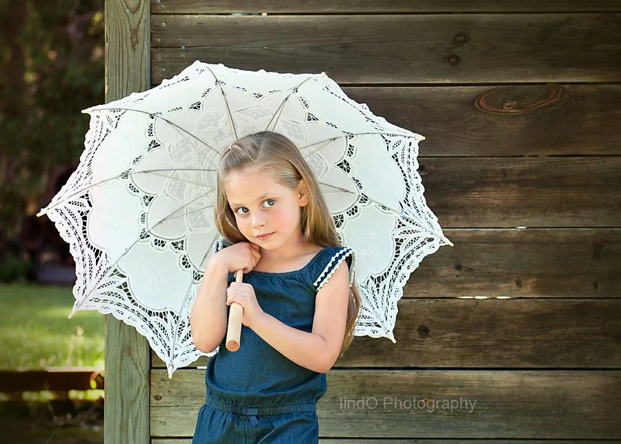 lace umbrella wedding.jpg