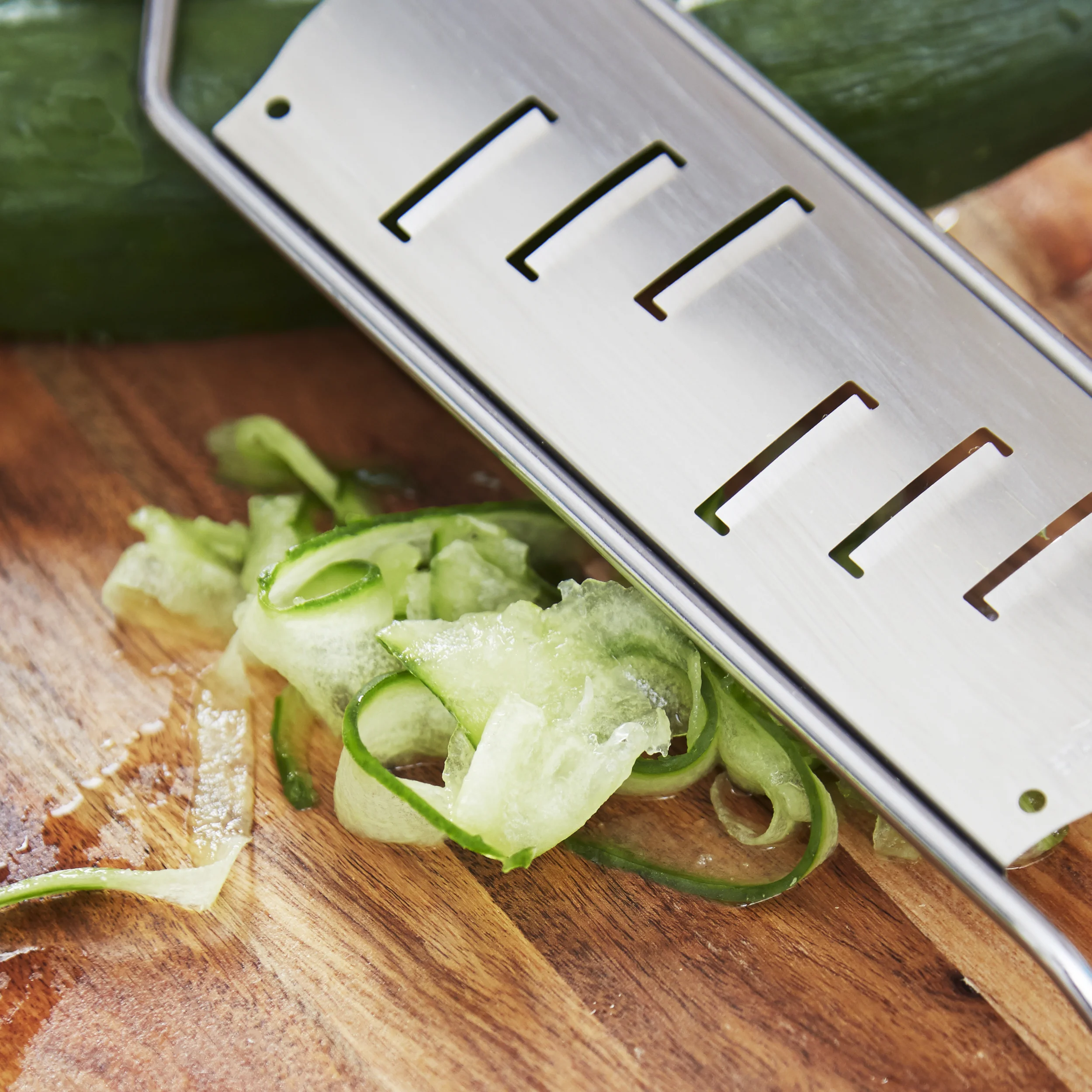 30208999_ribbon-hand_grater.jpg