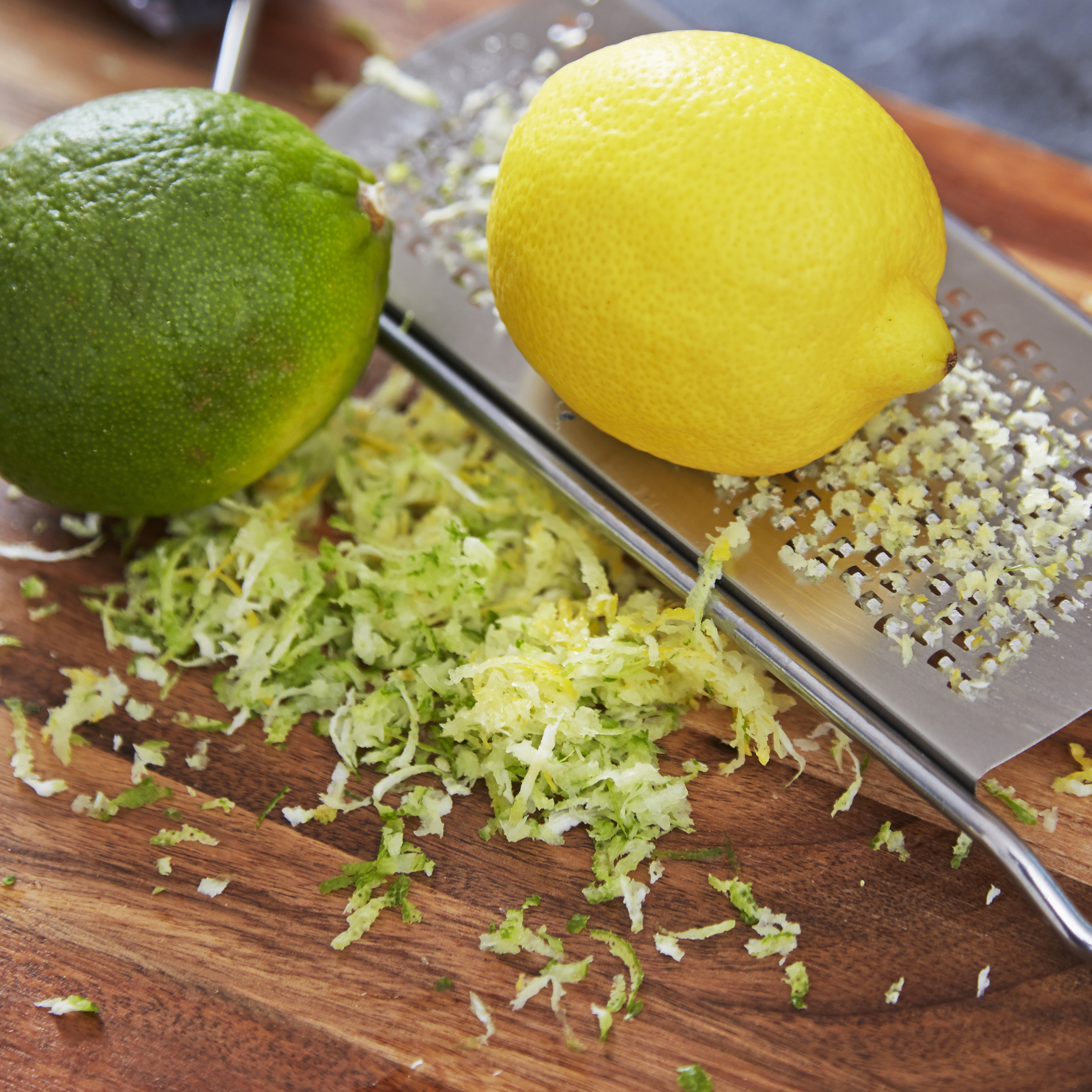30208998_fine_hand_grater.jpg