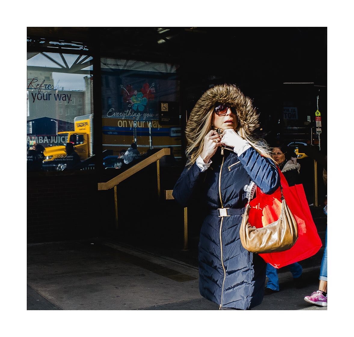 March 20, 2016
📷: Ricoh GRD

:
:
:
:
:

#newyork #ricohgrd #taylorswiftdenver newyorkcity #streetphotography #streetportrait #colorphoto #winter #red #primarycolors #nyc #wintercoat