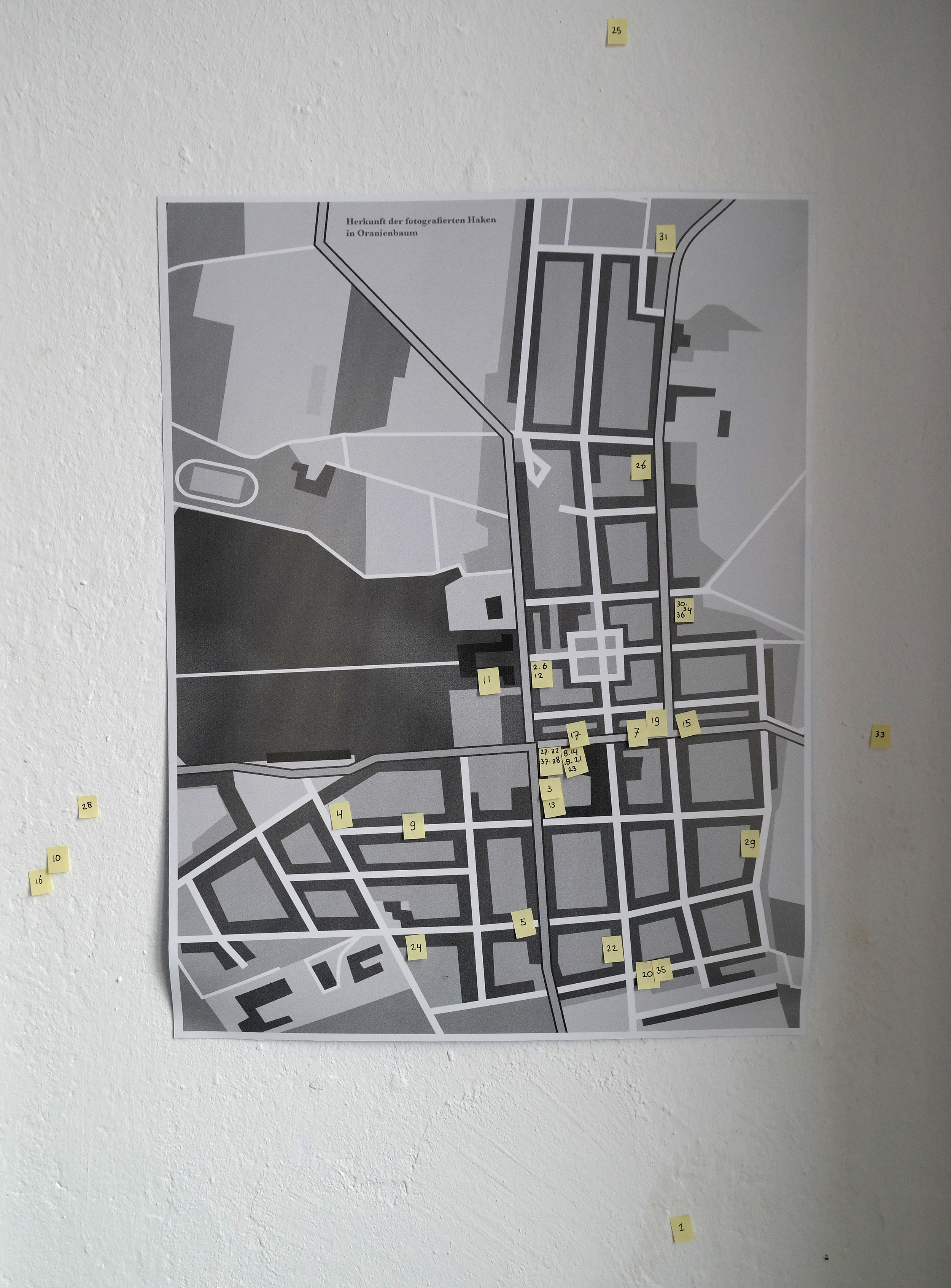 Locations of Hooks in Oranienbaum