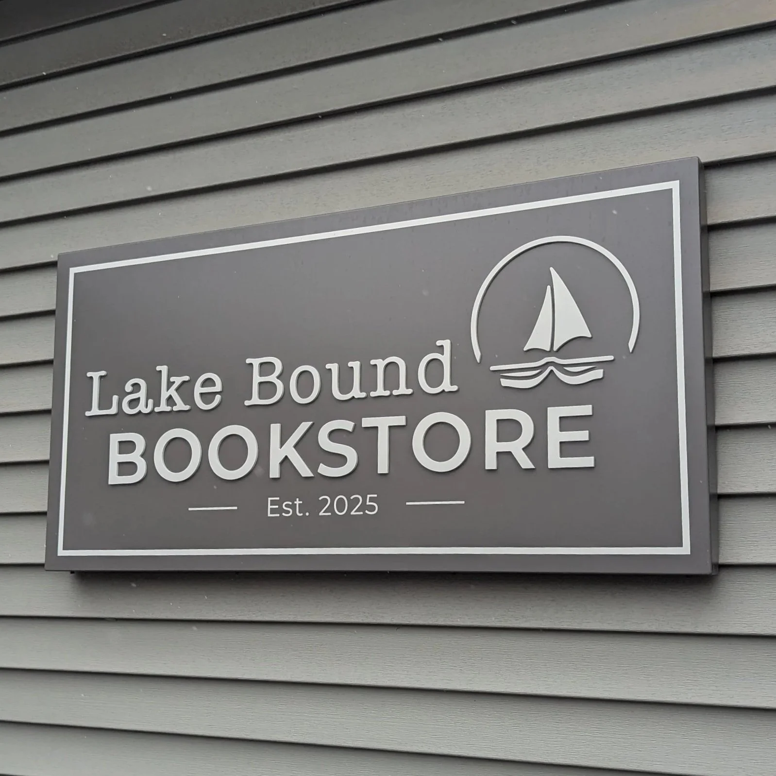 A Review of Lake Bound Bookstore