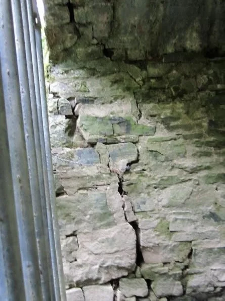 Figure 5 Upstream end of side arch abutment breaking up