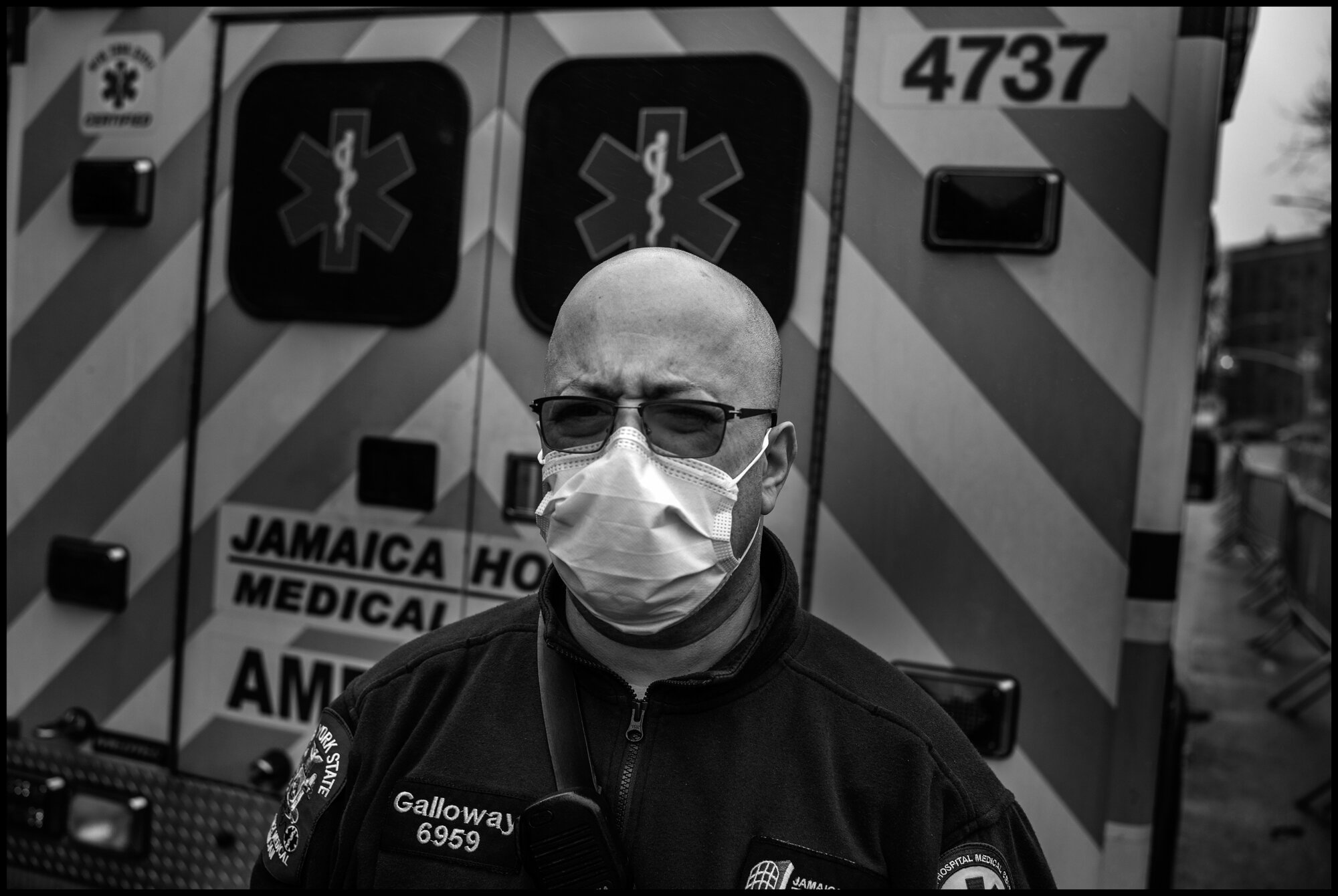  Mike Galloway,&nbsp;ambulance medic.  March 29, 2020. © Peter Turnley  ID# 11-001 