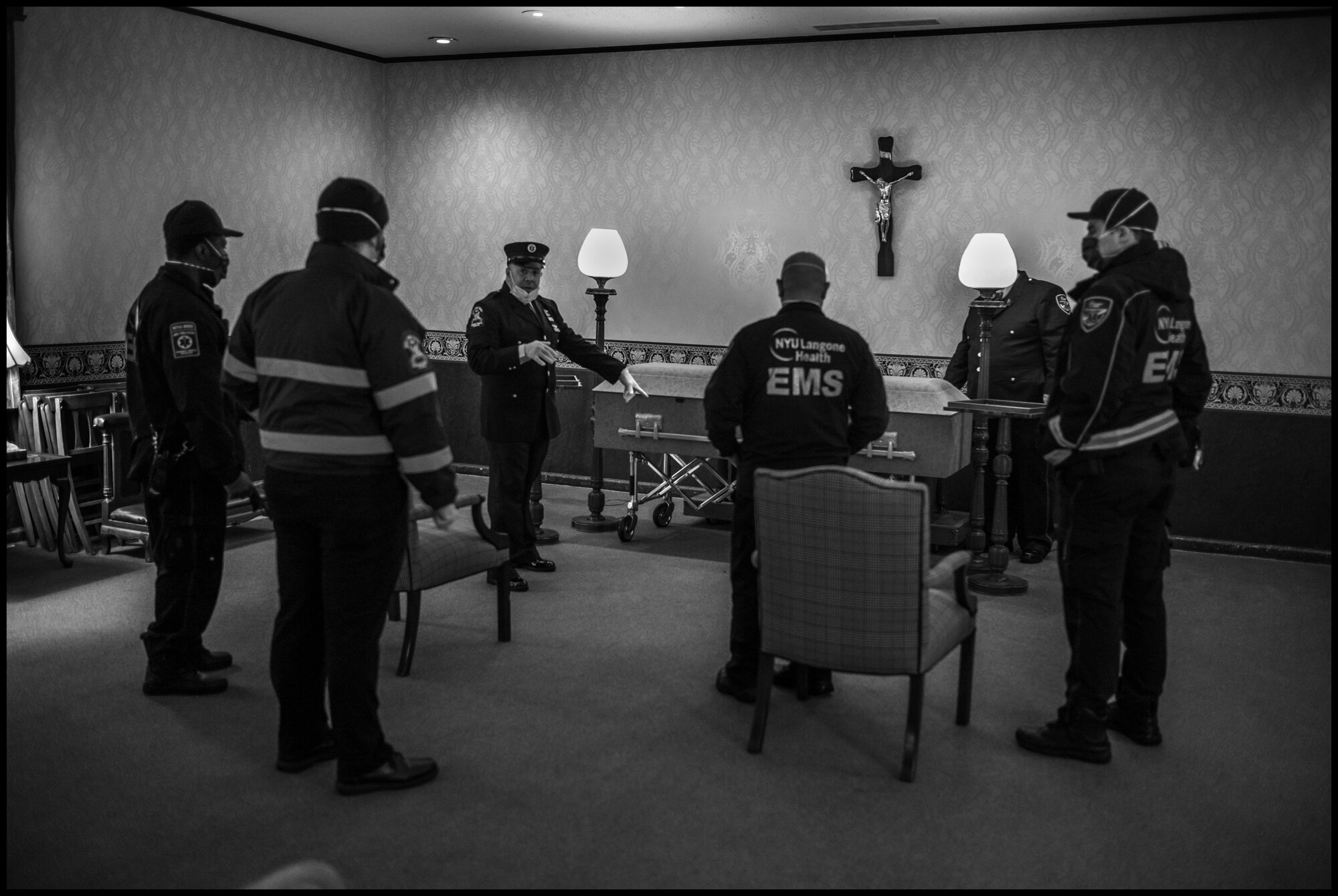  Bay Ridge, Brooklyn, New York.  April 30, 2020. © Peter Turnley   ID# 32-010 