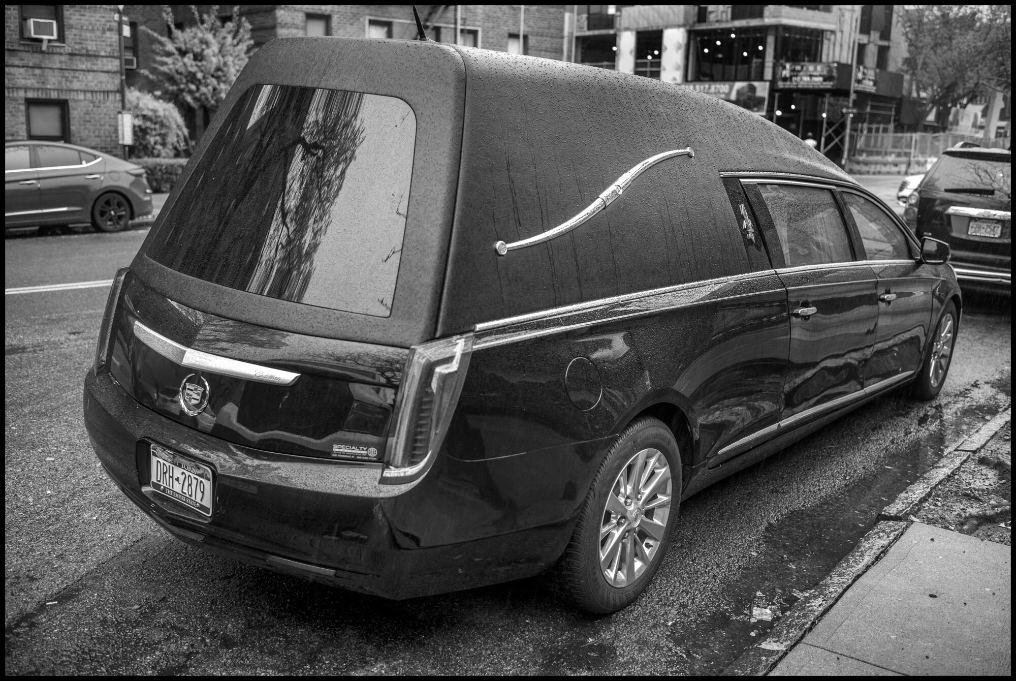  Bay Ridge, Brooklyn, New York.  April 30, 2020. © Peter Turnley   ID# 32-009 