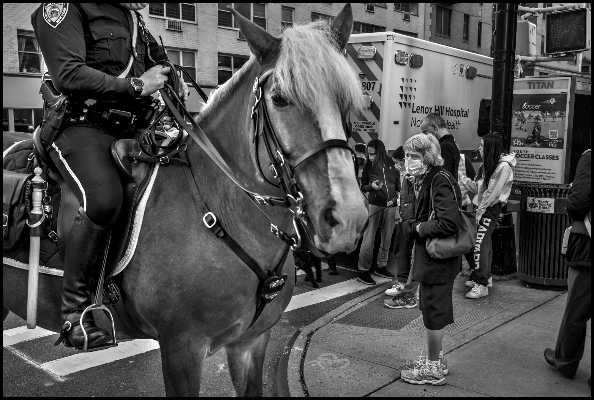  May 7, 2020. © Peter Turnley.   ID# 40-001 