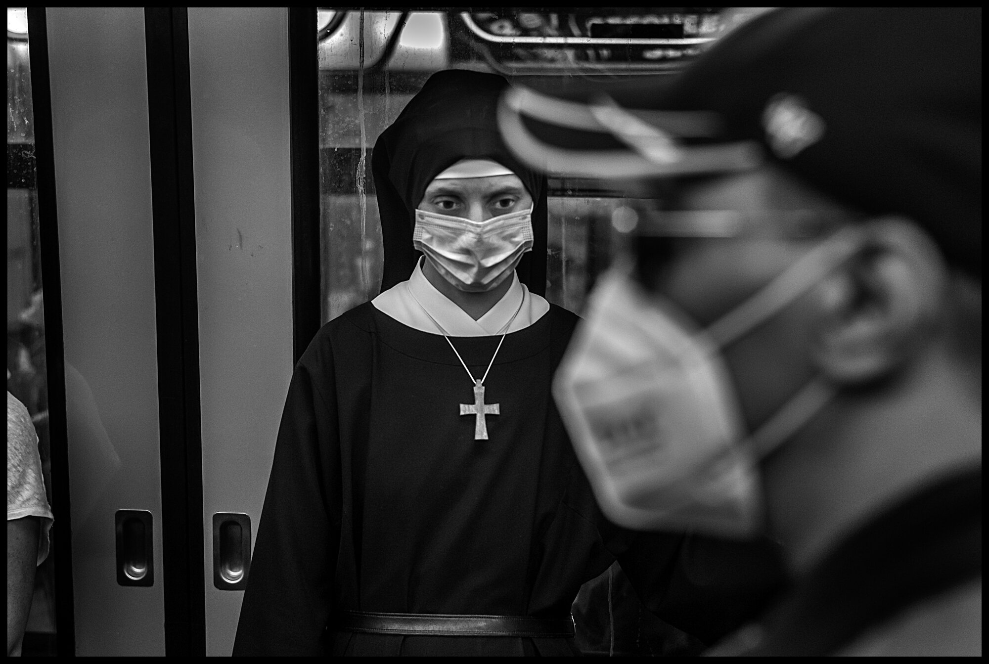  Paris Métro. Paris.  May 26, 2020. © Peter Turnley.  ID# P04-001 