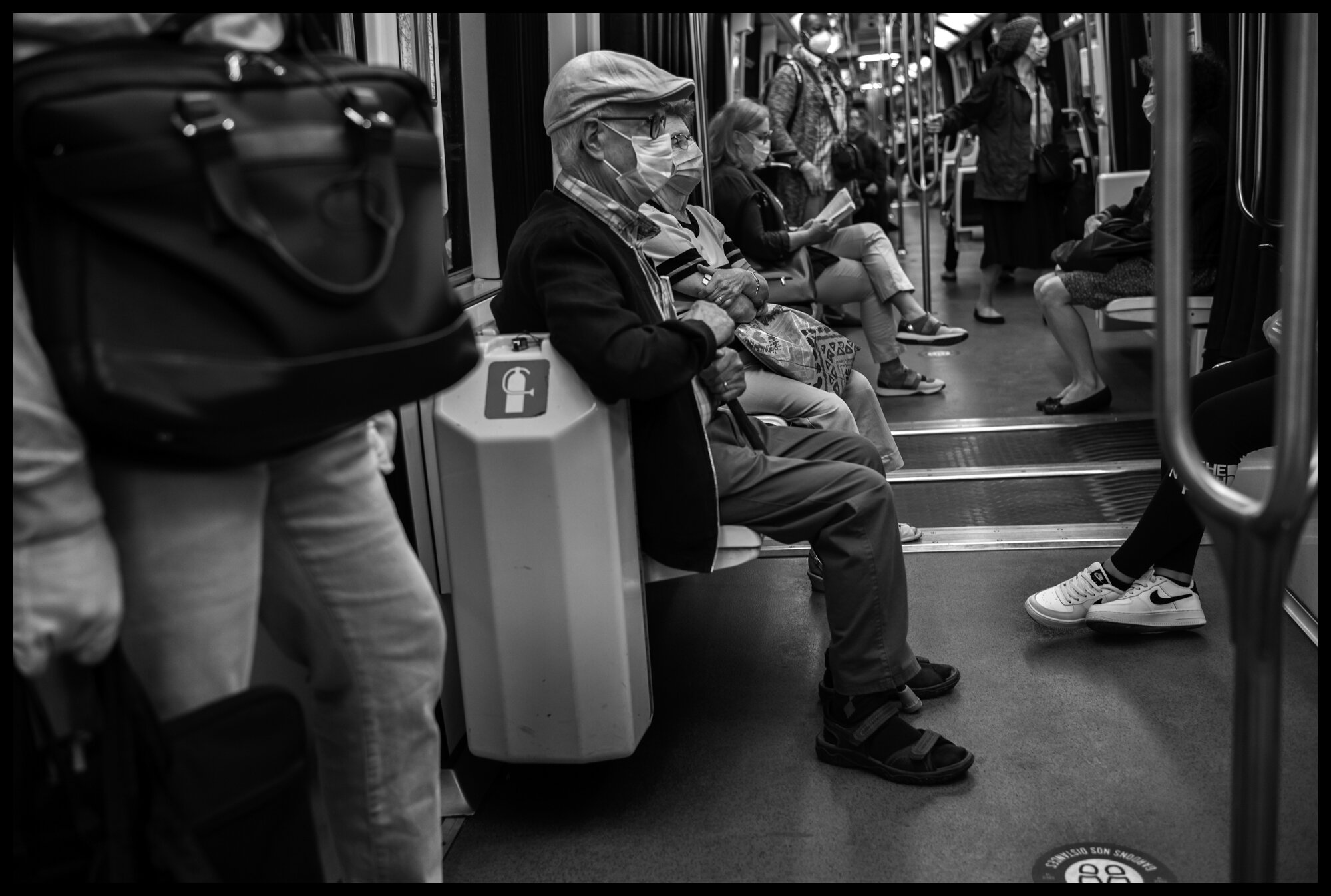  Paris Métro.   May 26, 2020. © Peter Turnley.  ID# P04-008 
