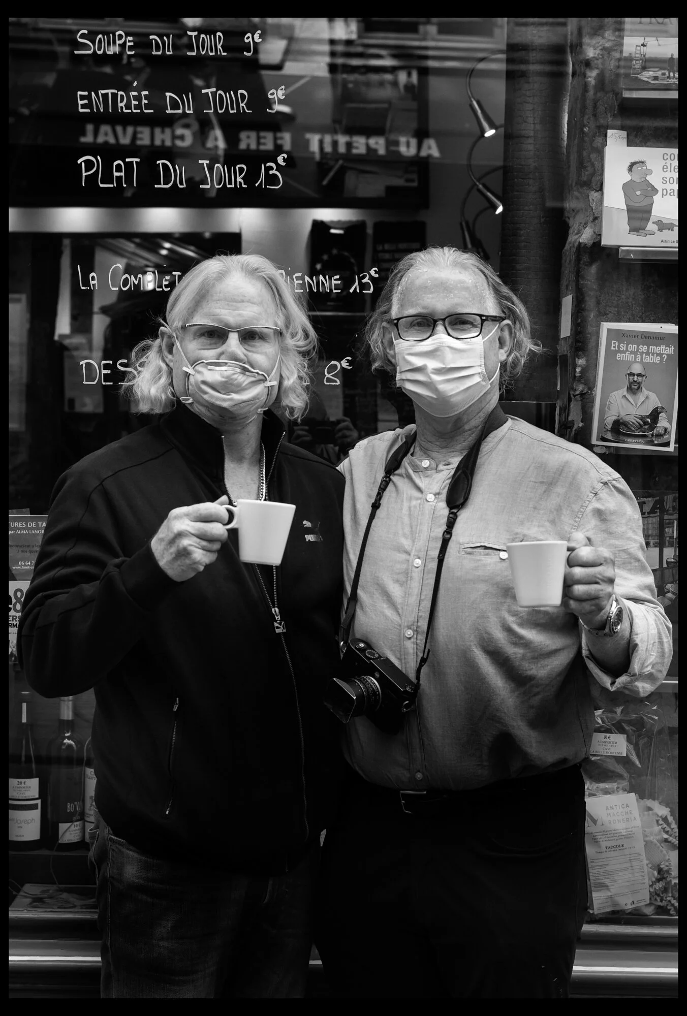  Peter and David Turnley. Rue Vielle du Temple, Paris.  May 26, 2020. © Peter Turnley.  ID# P04-021 