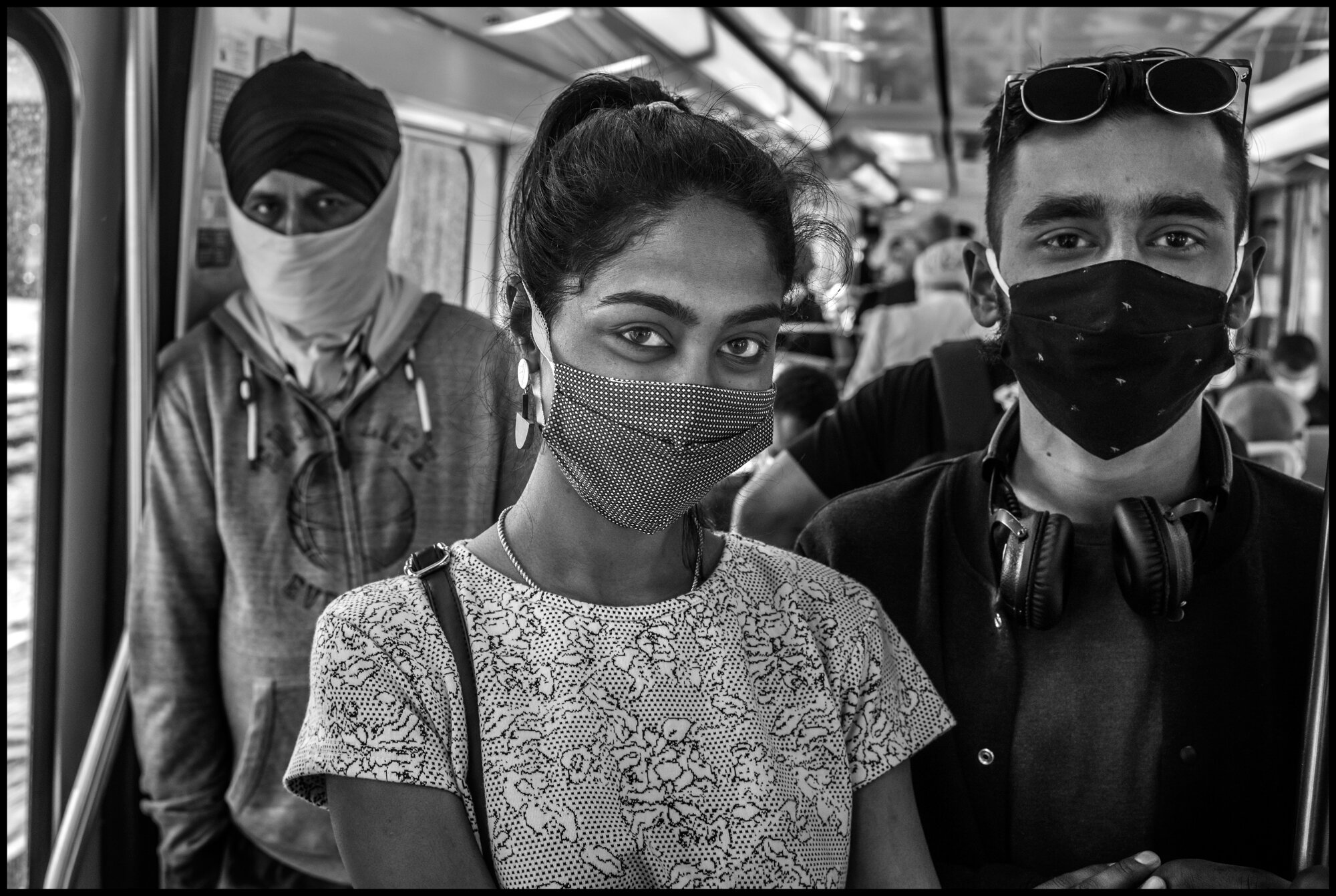  Priyadarshika and Bharit, from Northern India and Nepal. Paris.  May 28, 2020. © Peter Turnley.  ID# P07-002 