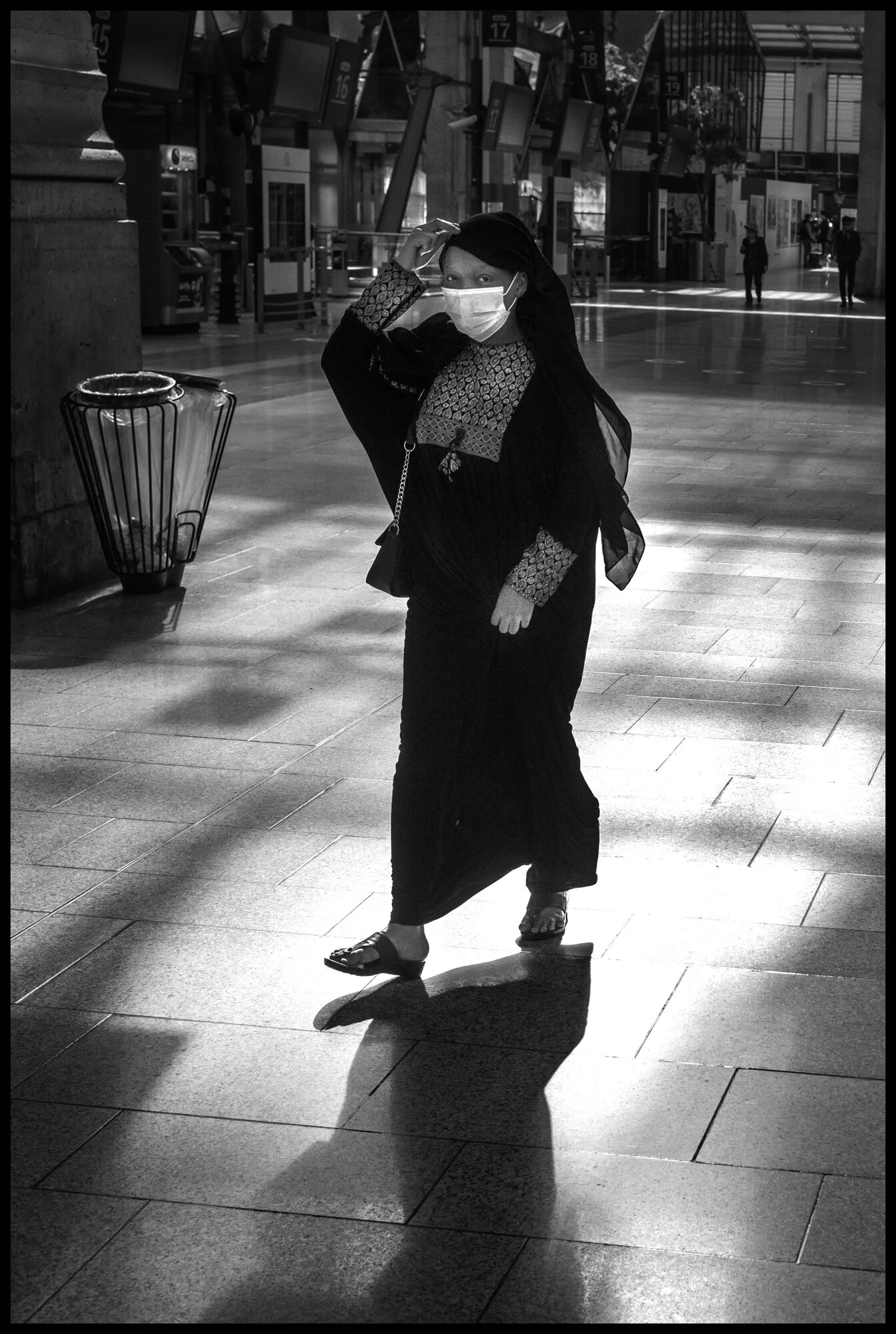  La Gare du Nord, Paris.  May 28, 2020. © Peter Turnley.  ID# P07-003 