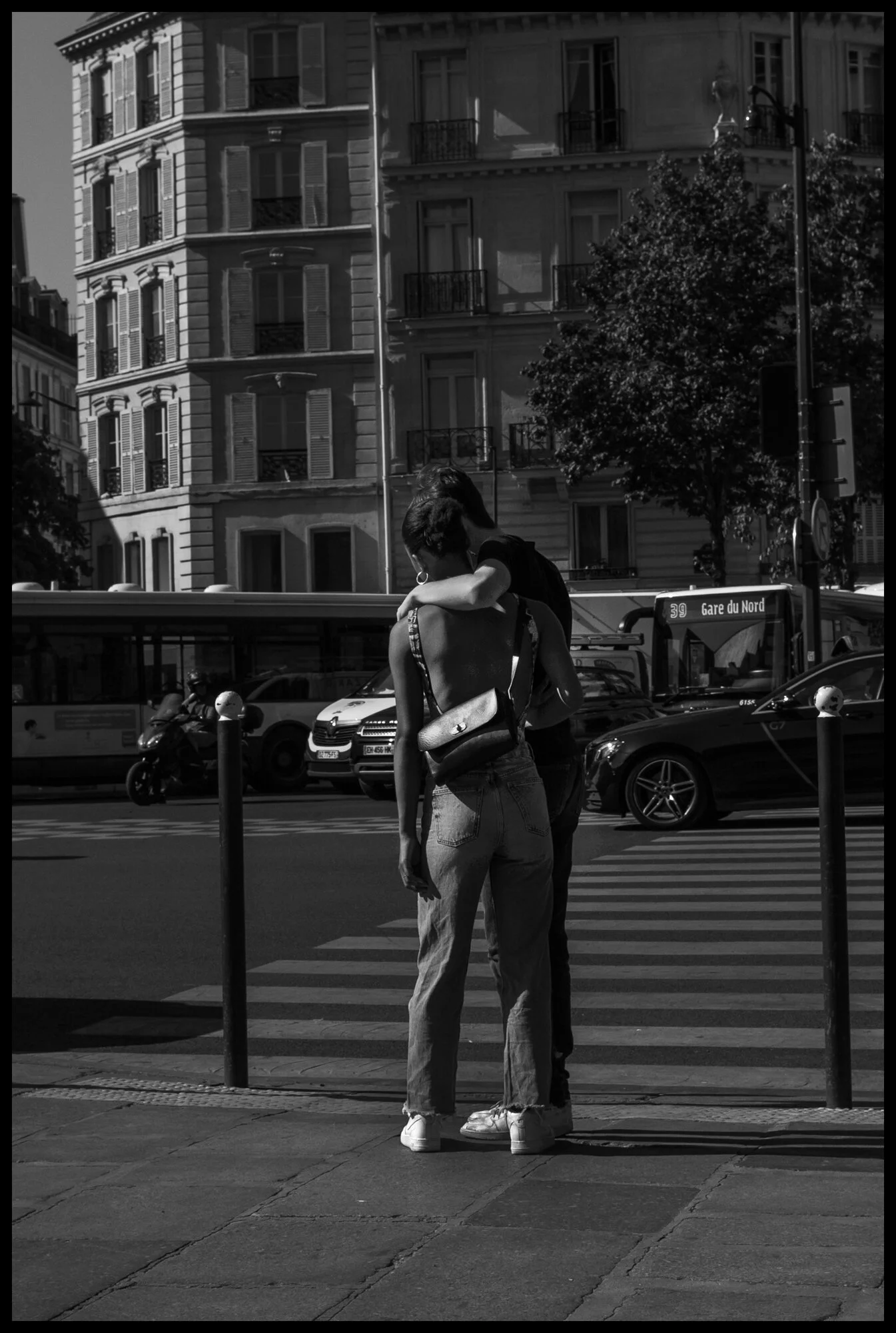  Paris.   June 25, 2020. © Peter Turnley.  ID# P42-004 