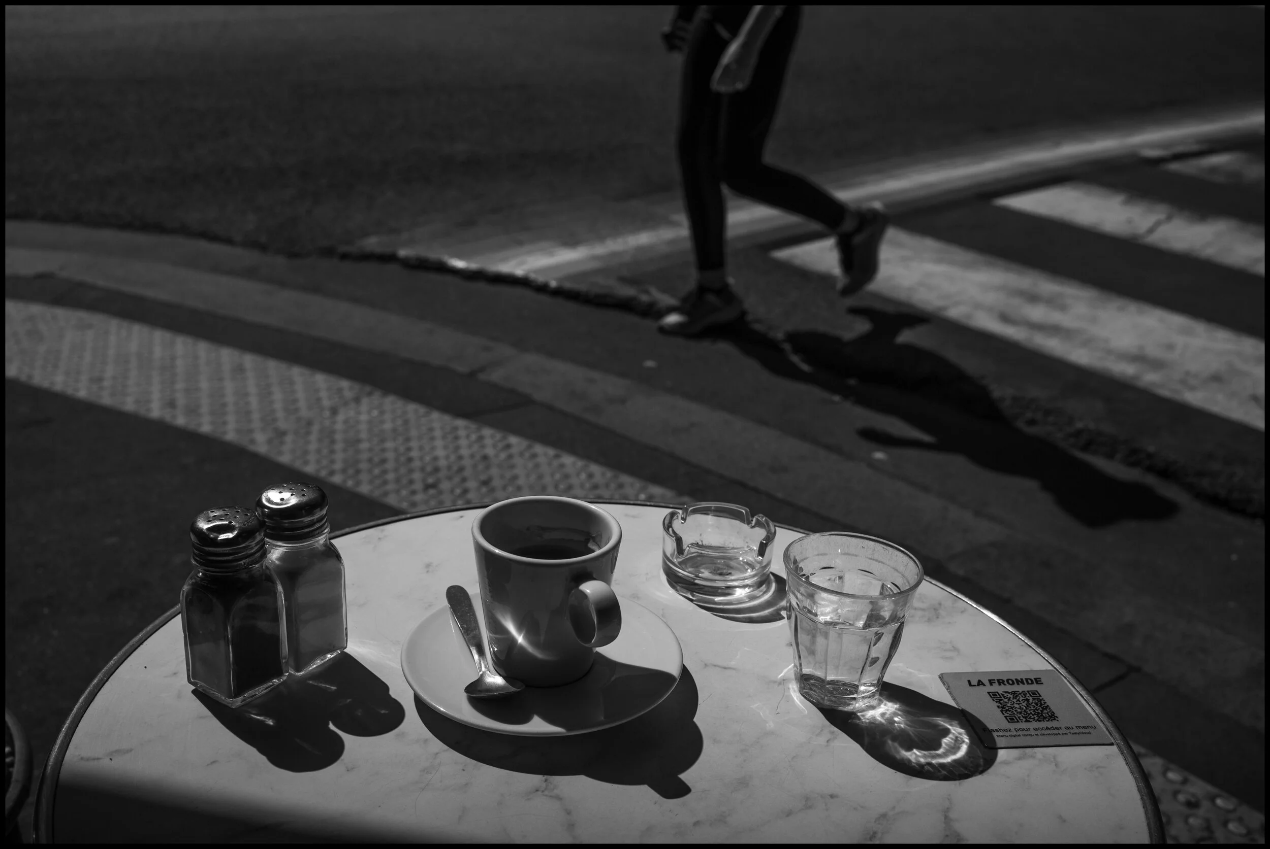  Paris.   June 25, 2020. © Peter Turnley.  ID# P42-005 