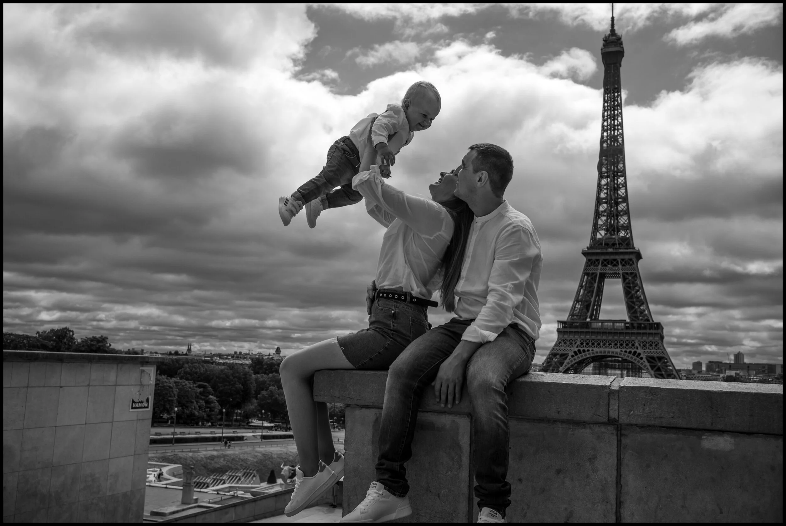  Irina and Misha, originally from the Ukraine, with their 1-year-old son Maxime.  July 5, 2020. © Peter Turnley.  ID# P53-013 