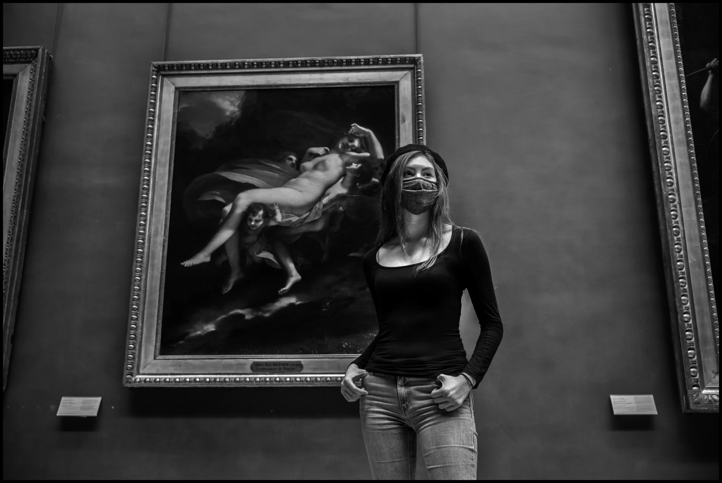  Em Marie, 17 has her own personal amazing coronavirus story. She and her mother, from the United States, put all of their things in storage shortly before the lockdown in Paris and took off across the world and Em Marie pursued a modeling career. Pr