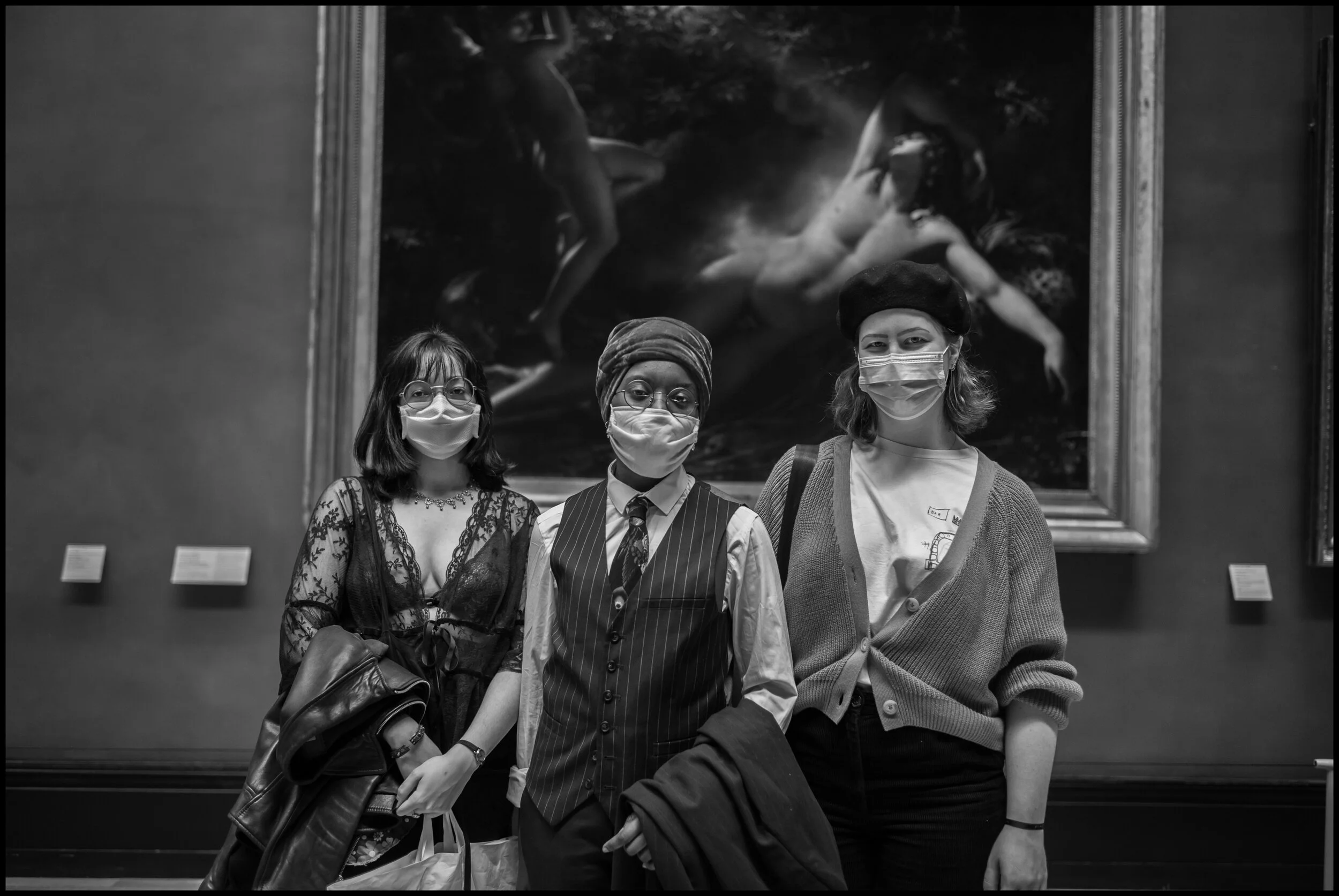  Christine, Clemence, et Helena. July 6, 2020. © Peter Turnley.  ID# P55-015 