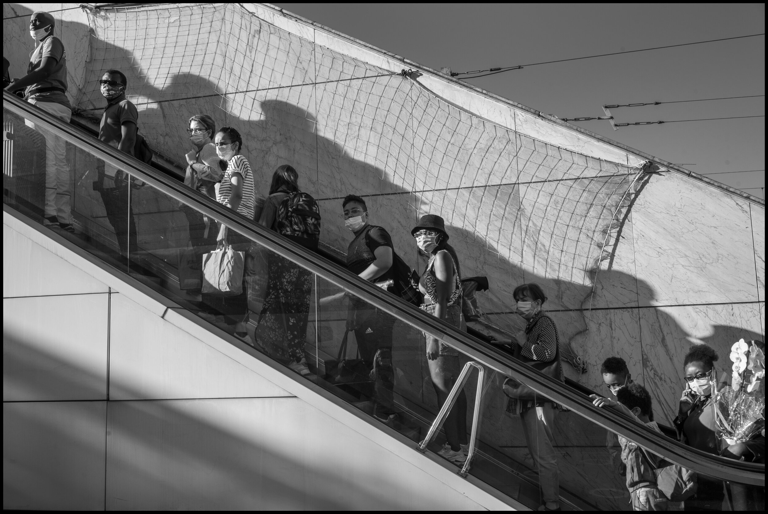  Mantes-la-Jolie train station. July 11, 2020. © Peter Turnley.  ID# P59-010 