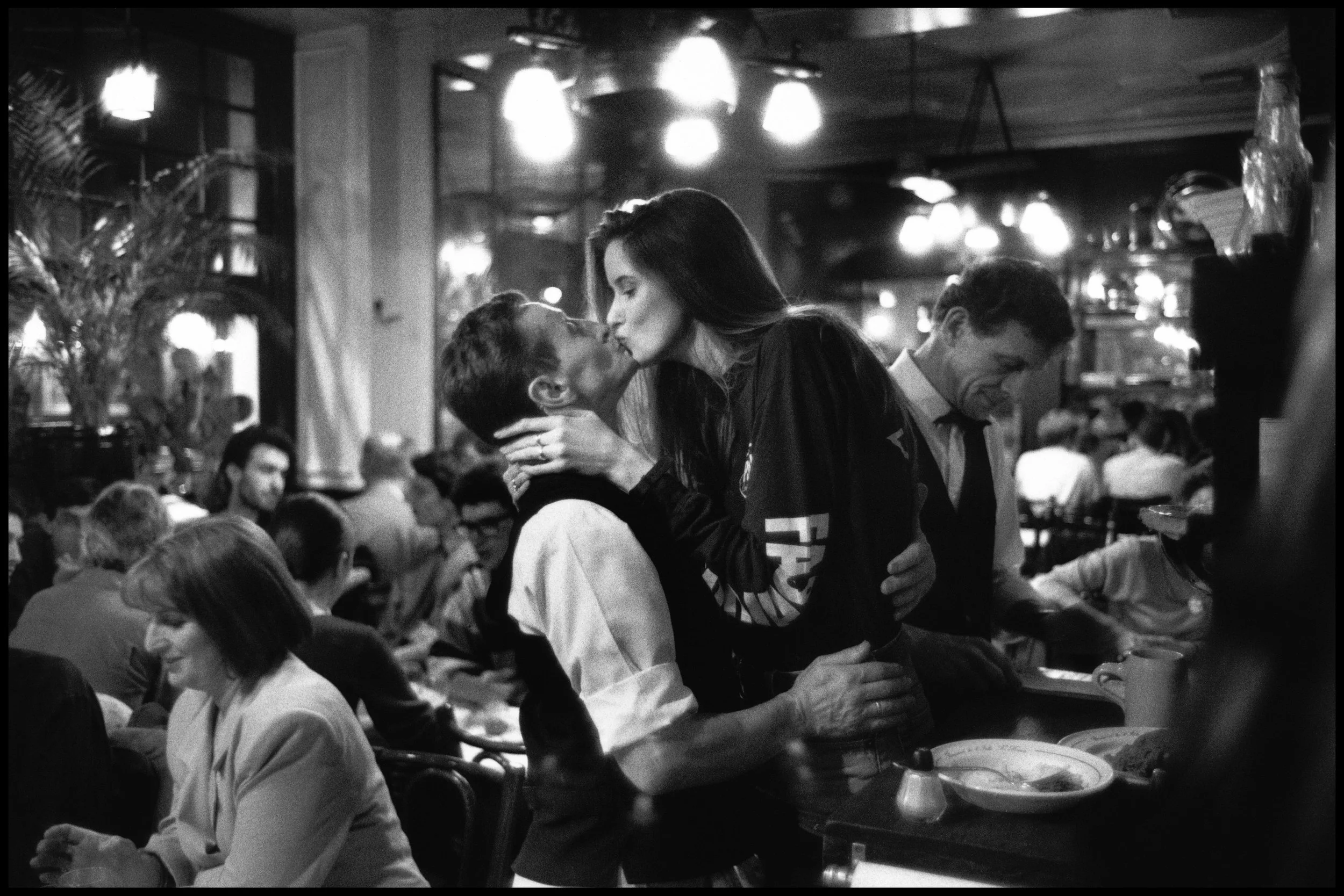 ID# 2 - Peter_Turnley.JPG