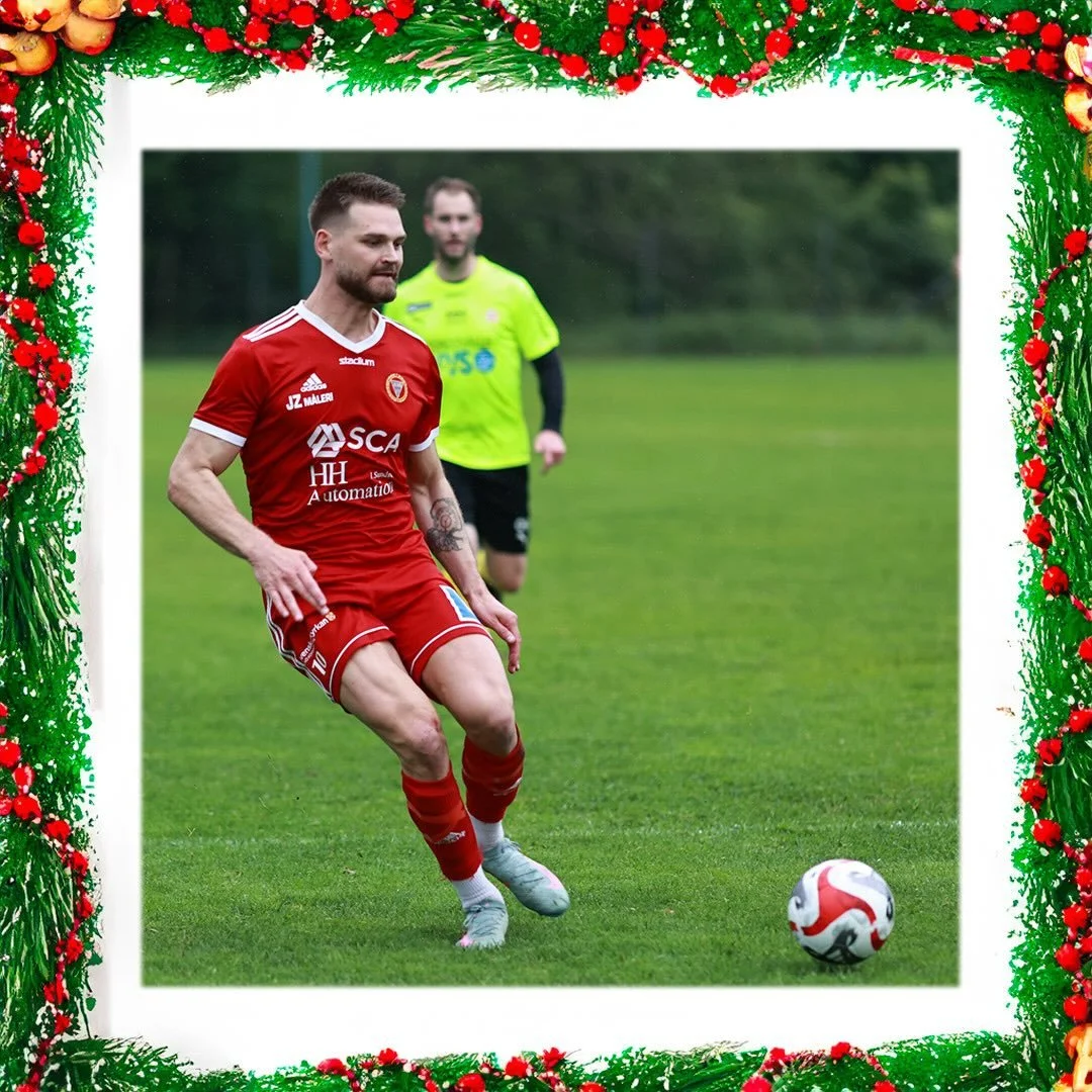 10 december och det g&aring;r inte att v&auml;lja n&aring;n nr 10 fr&aring;n @gifsundsvall d&aring; den tr&ouml;jan fortf &auml;r pensionerad&hellip; 🤔

Men vi har tv&aring; andra grymma spelare ut, tv&aring; forwards. F&ouml;rst ut &auml;r @alnoifh