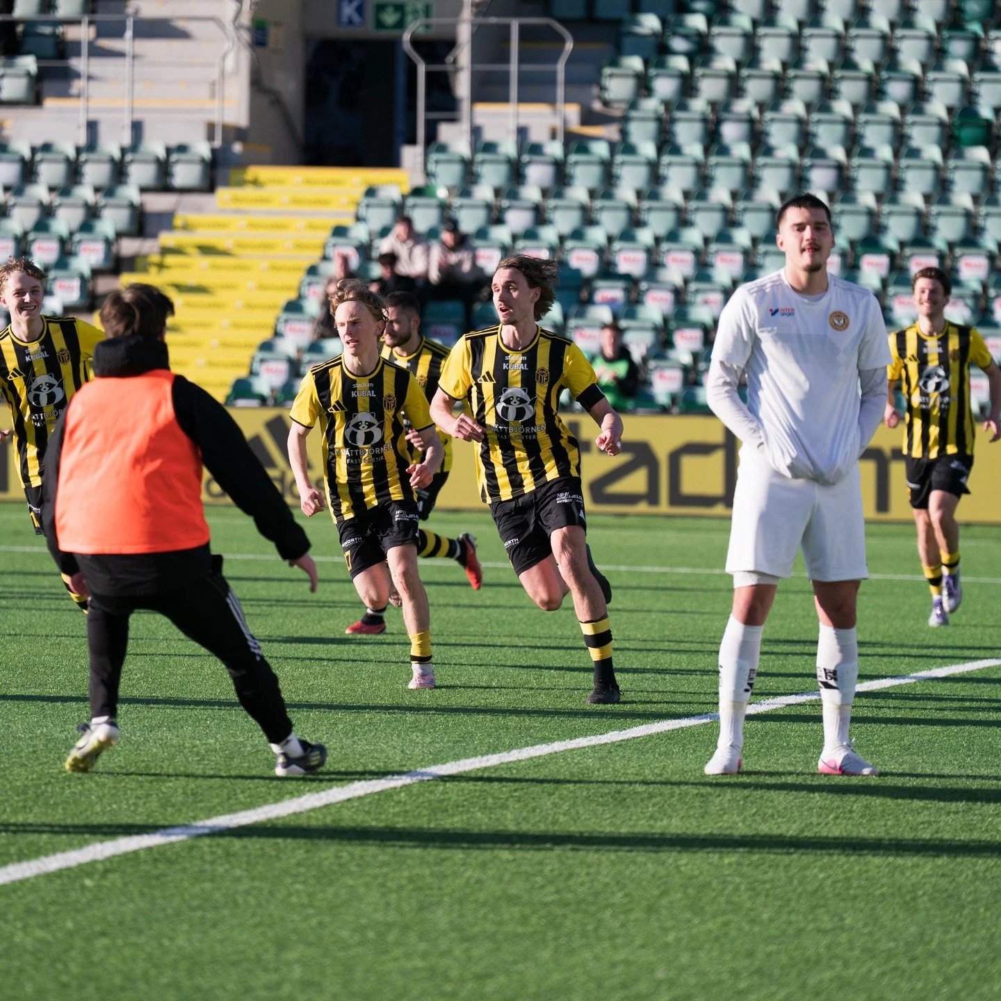 @kubikenborgsif vs Friska Viljor FC: 3-1. Foto: Anders Thorsell. M&aring;len: 1&ndash;0 (22) Axel N&auml;sholm, 1&ndash;1 (84) Antonio Campeanu, 2&ndash;1 (85) Linus Sahlin, 3&ndash;1 (90) Axel N&auml;sholm. #sundsvall
