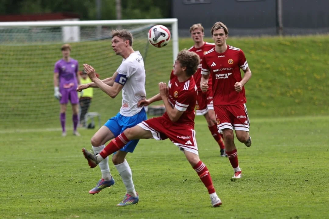 @alnoifherr vs @opeifherrar Foto: Anders Thorsell, ffaphoto.com #sundsvall #fotboll