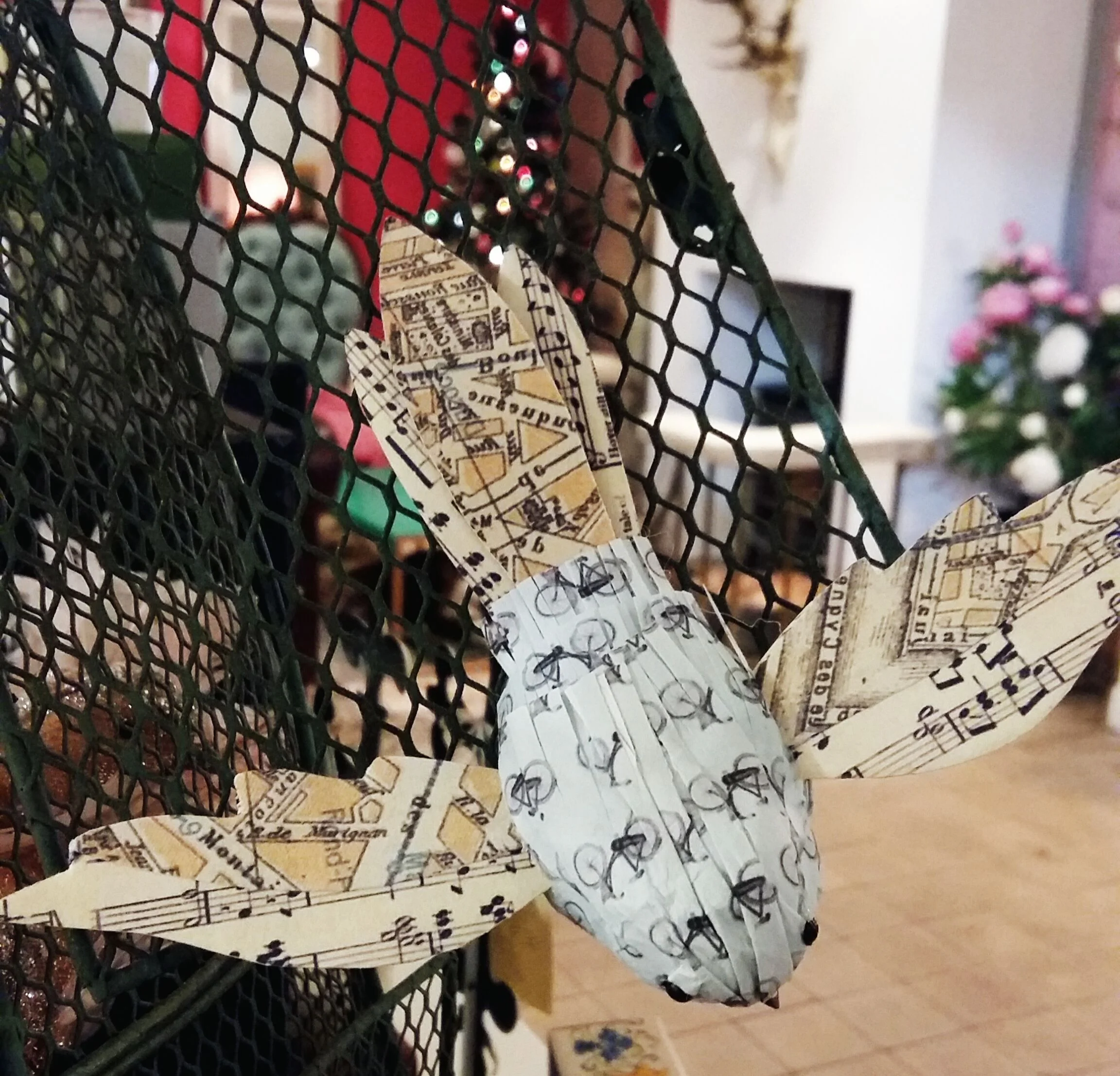 Paper bird decorations beautiful all year round