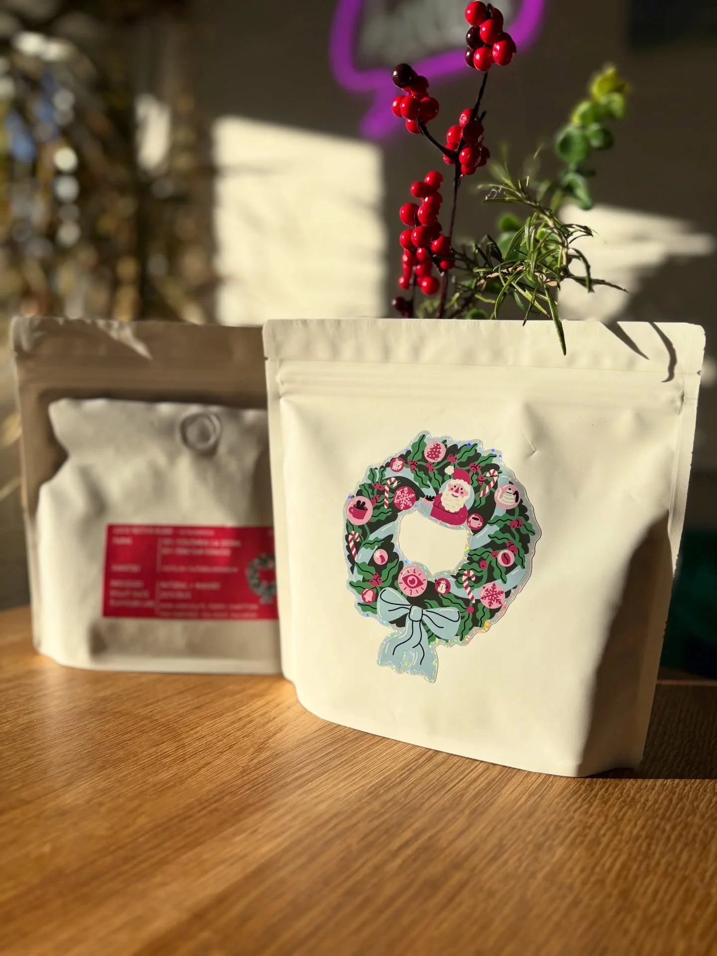 FESTIVE COFFEE 5 - CHRISTMAS BLEND @lucidcoffeeroasters 

It&rsquo;s no secret I love Lucid&rsquo;s holiday specials (especially the Spooky) and just had to include Lucid&rsquo;s Christmas one this year. 50% San Ignacio, Peru (Washed) and 50% La Leon