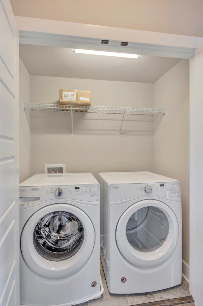 1408 Terrace Ln CAS151 -large-034-12-laundry-666x1000-72dpi.jpg