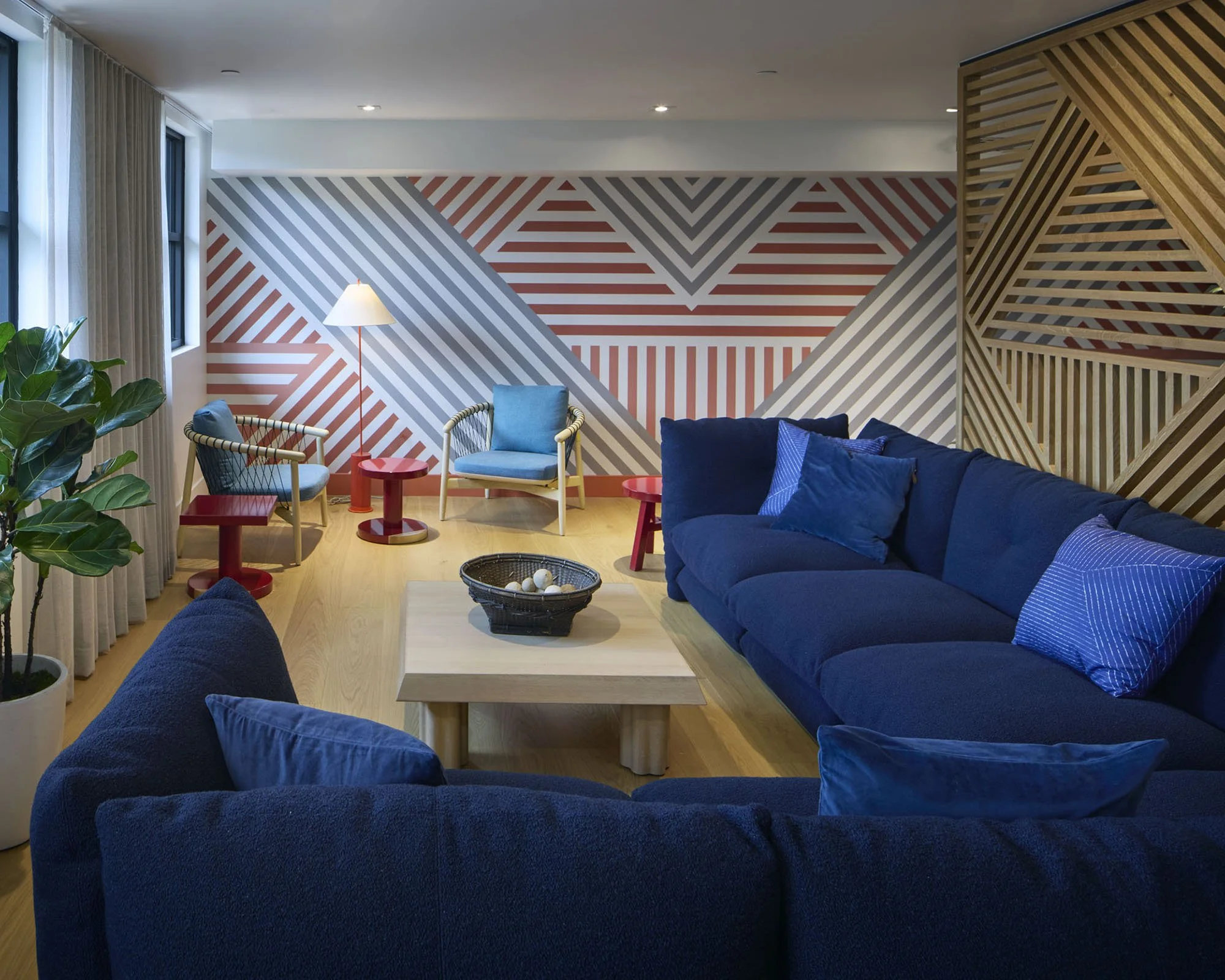 251110_Sevens Apt#6585.jpg