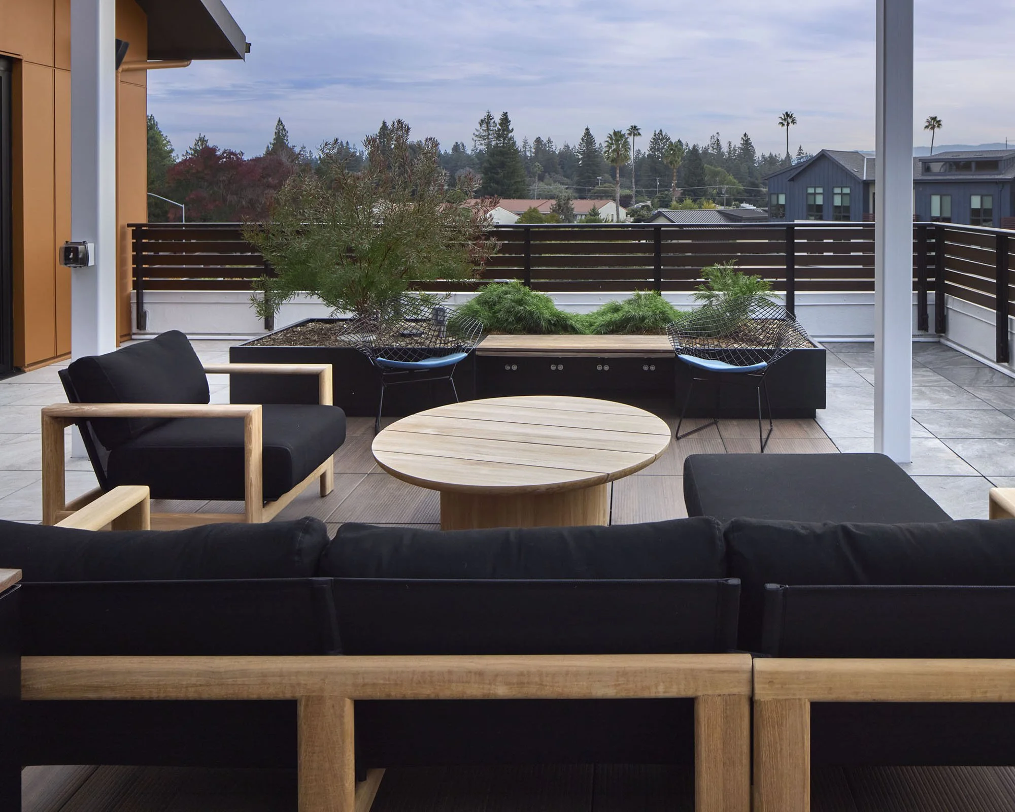 251110_Sevens Apt#6713.jpg