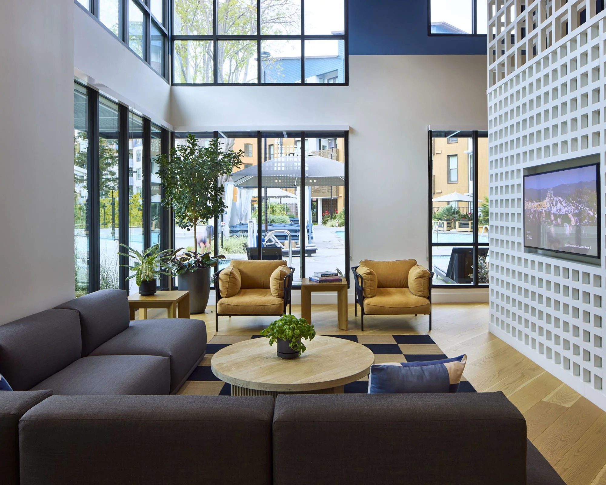 251110_Sevens Apt#6806.jpg