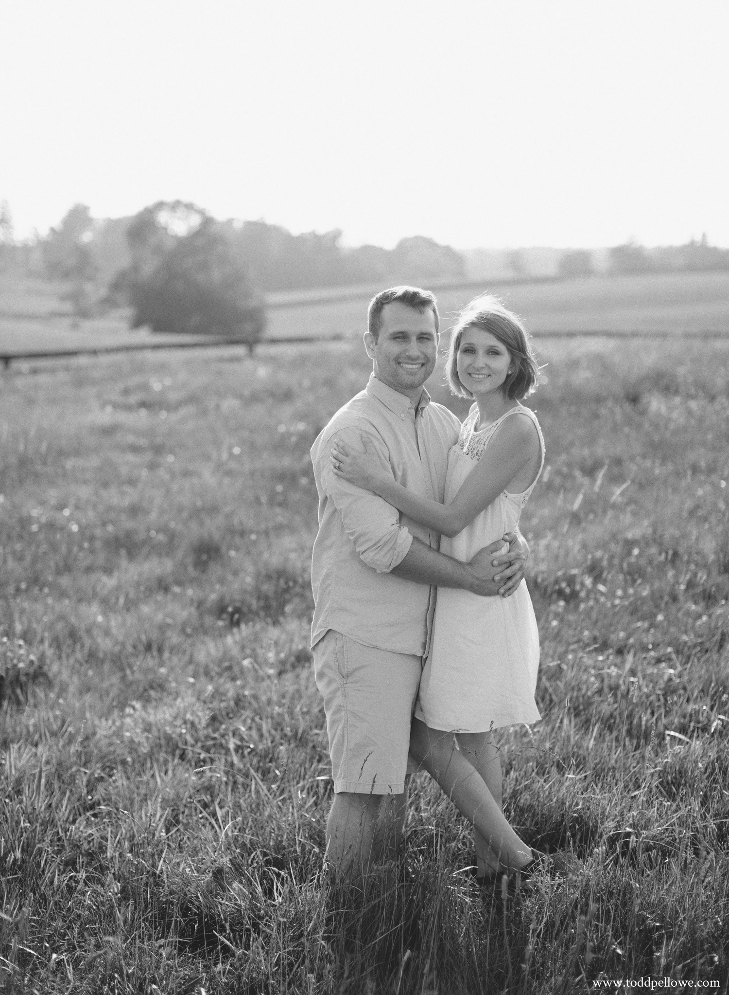 05-horse-farm-engagement-photography-110.jpg