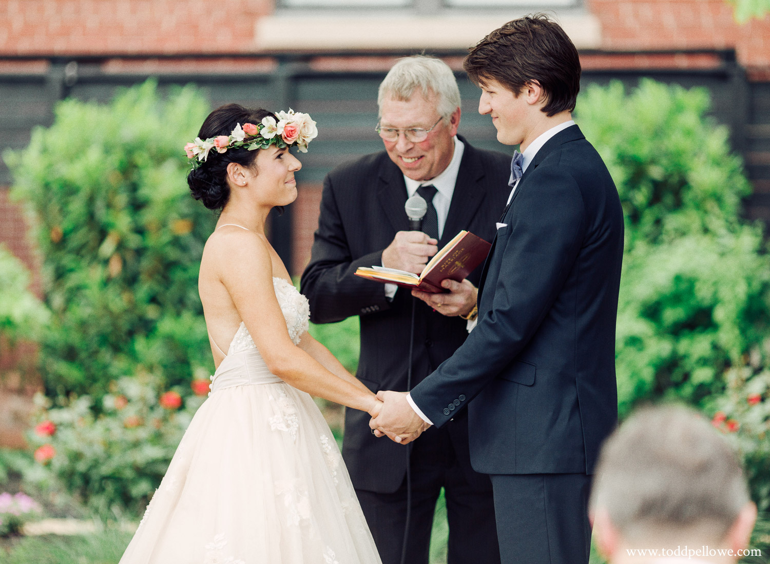 Louisville wedding Pastor Bob Mueller