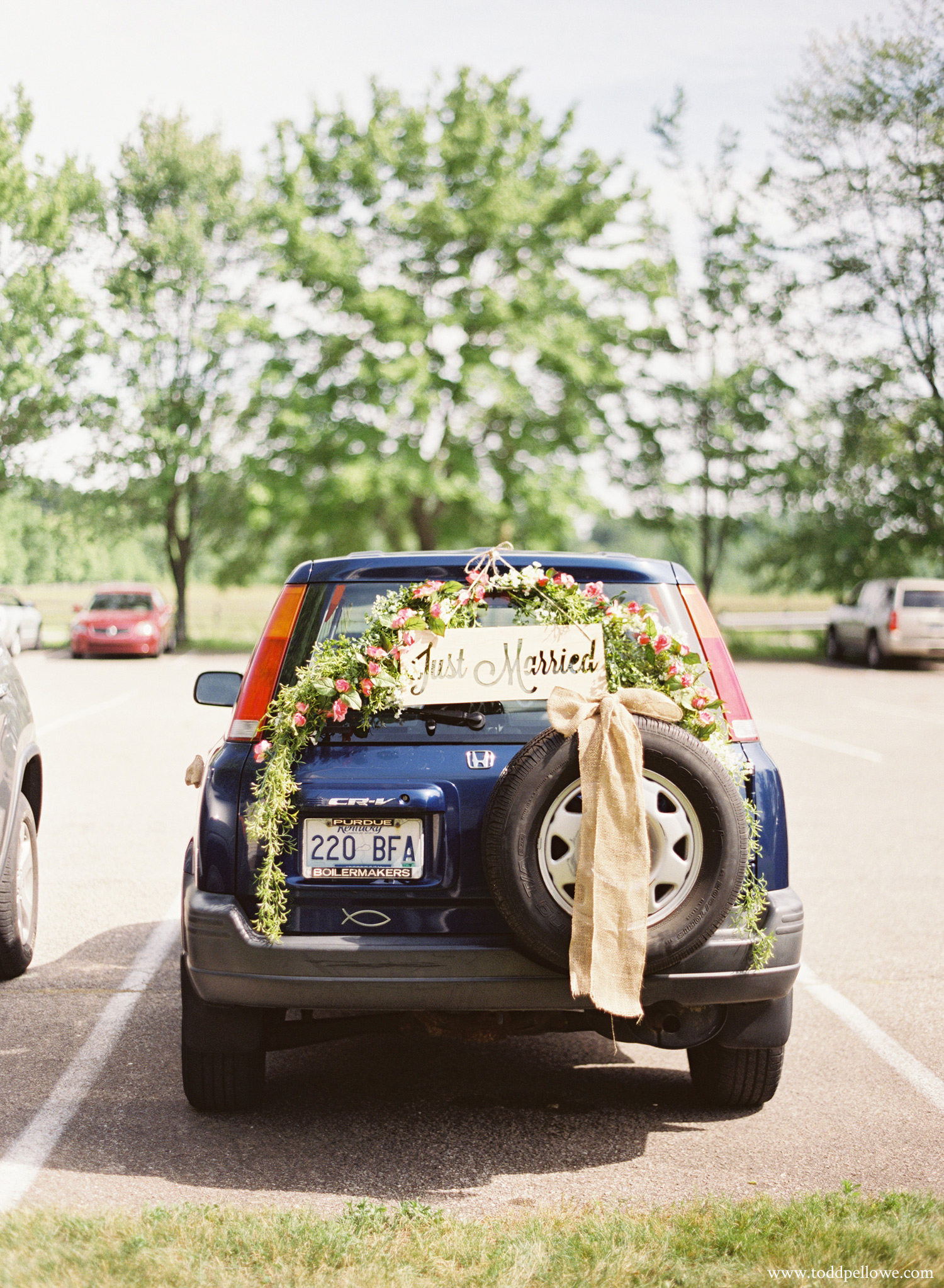 29-gingerwoods-farm-wedding-photography-010.jpg